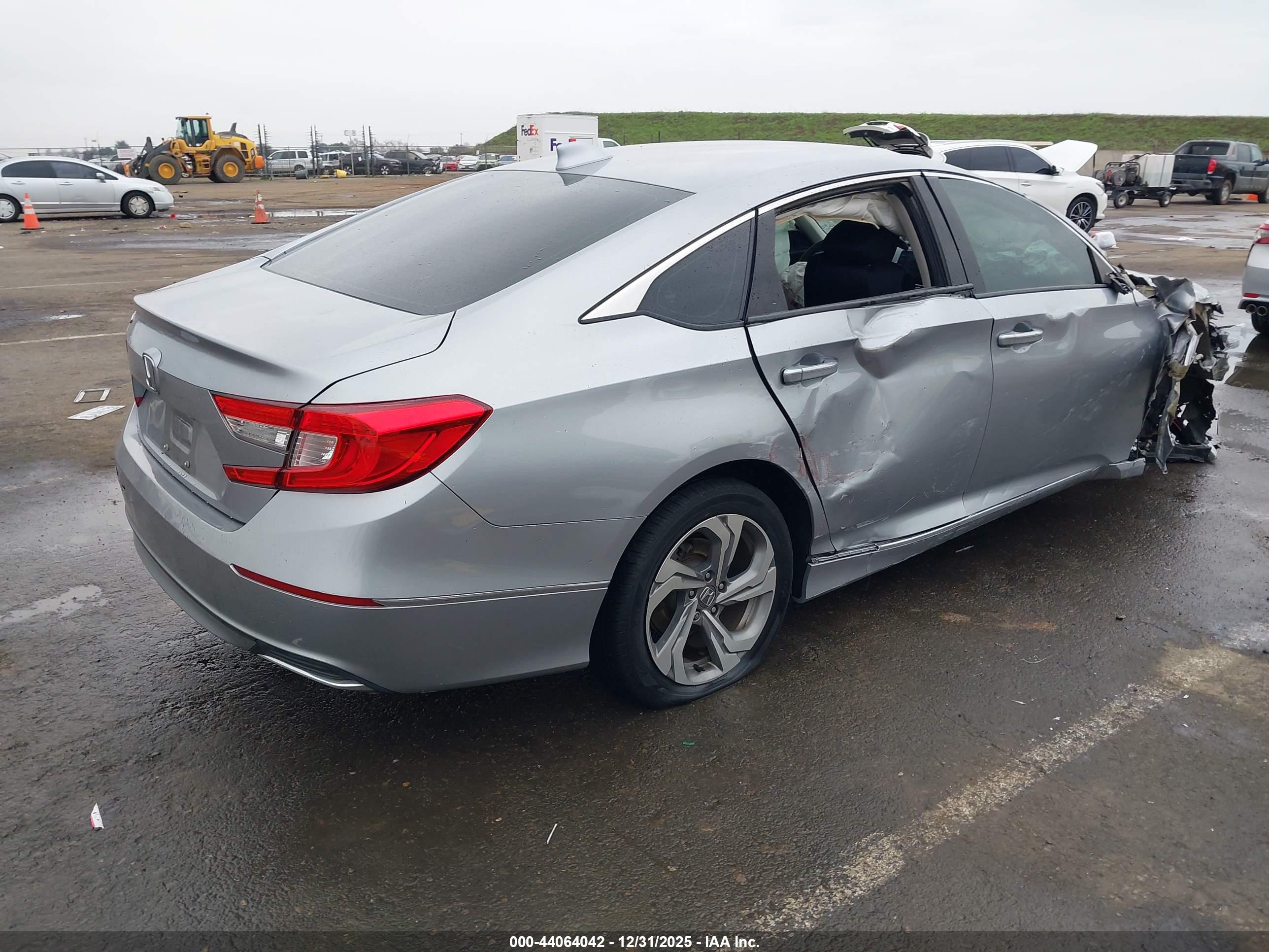 HONDA ACCORD image 4