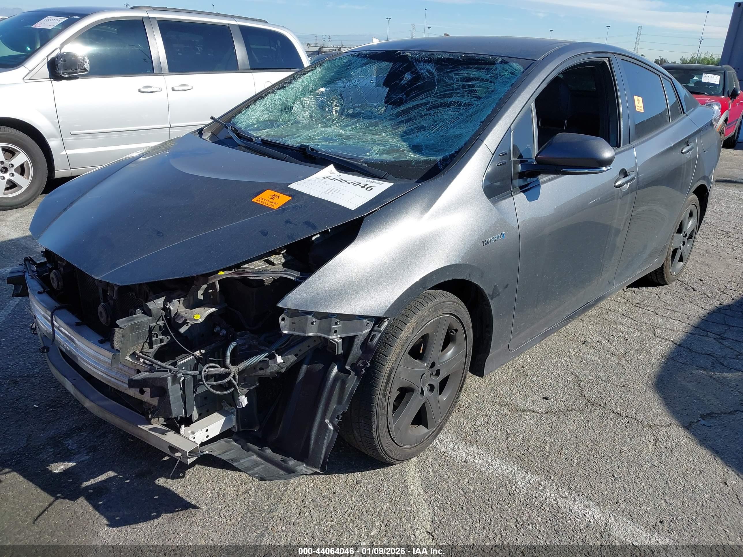 TOYOTA PRIUS image 6