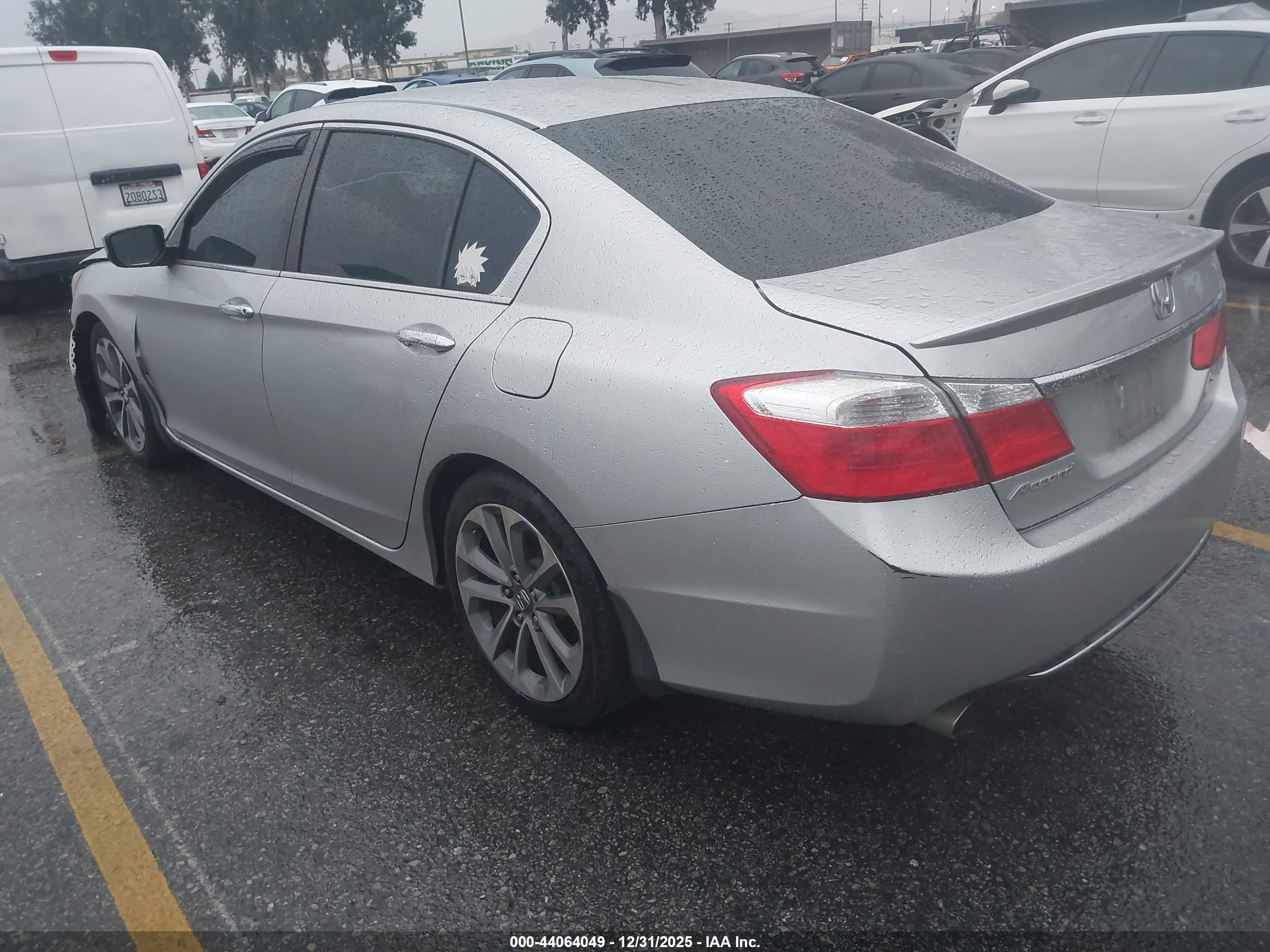 HONDA ACCORD image 3