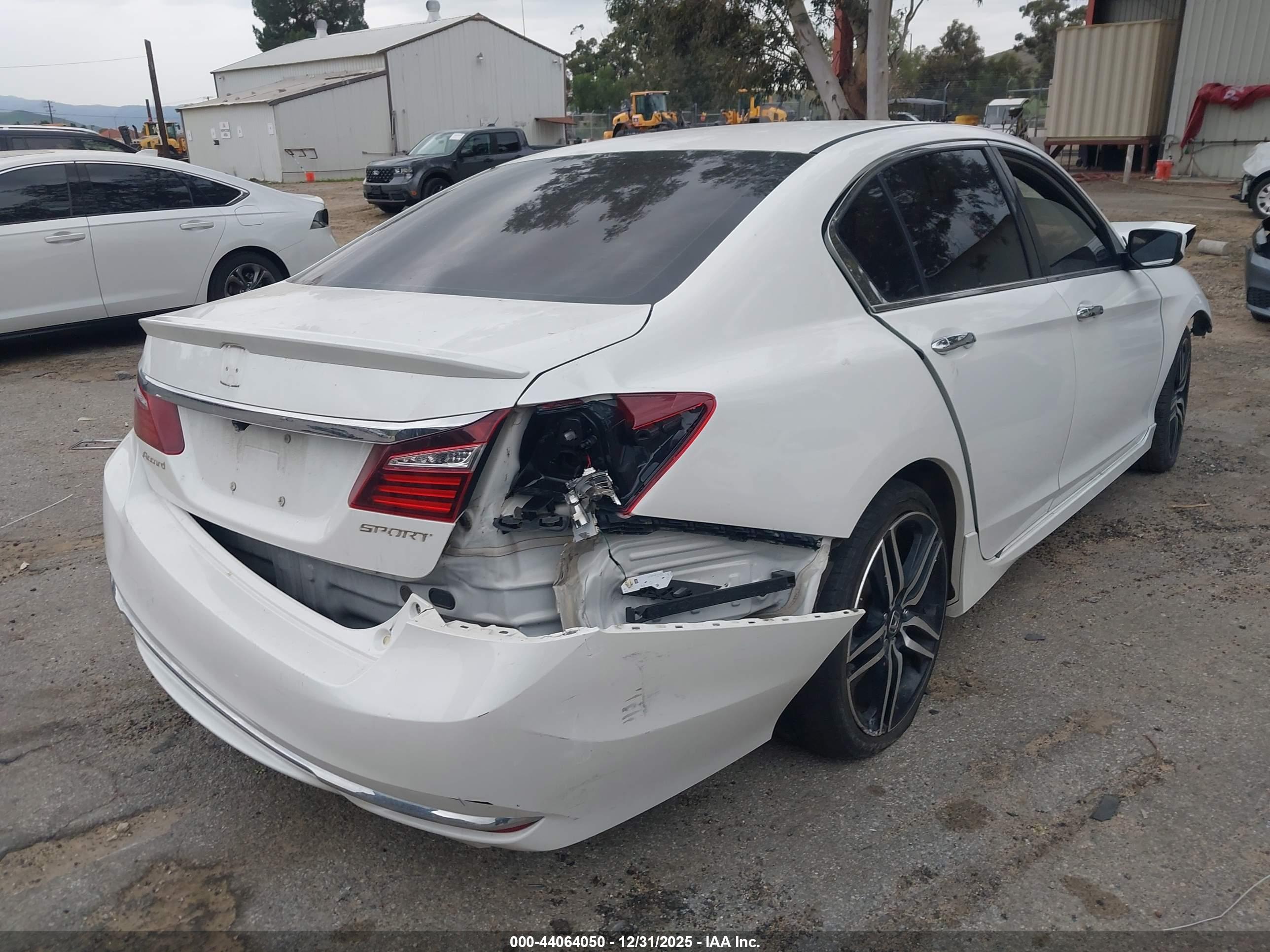 HONDA ACCORD image 4