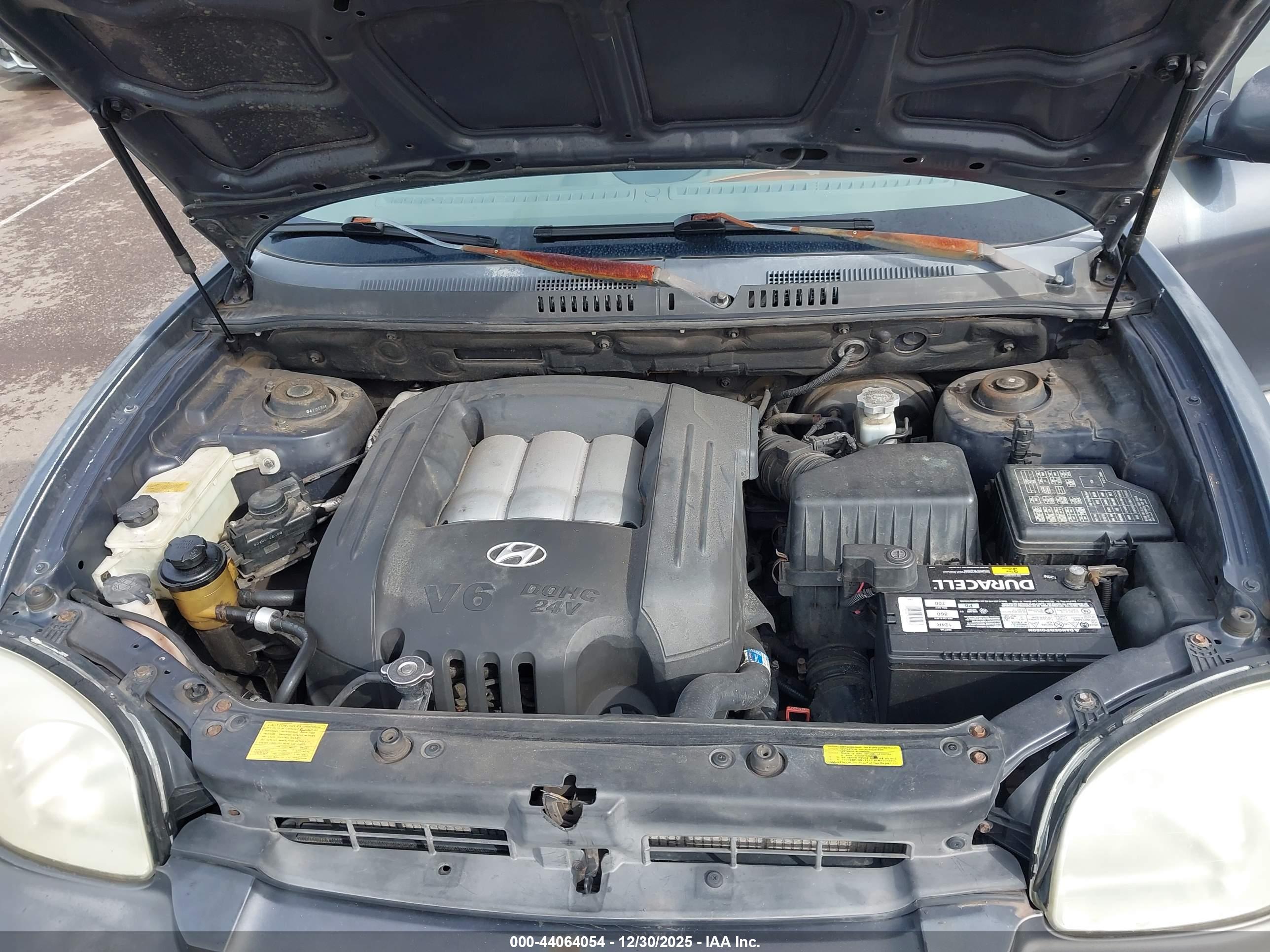 HYUNDAI SANTA image 10