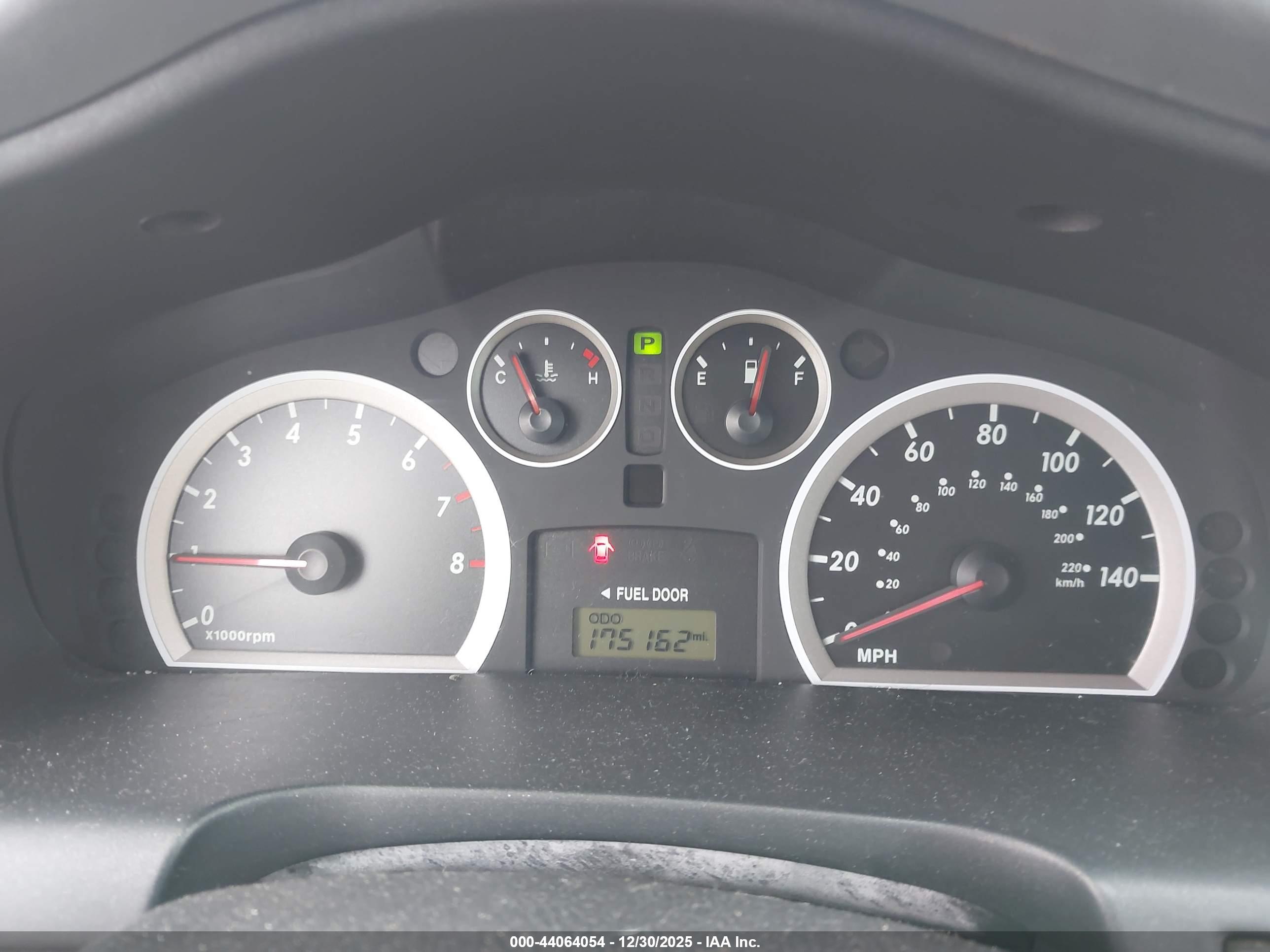 HYUNDAI SANTA image 7