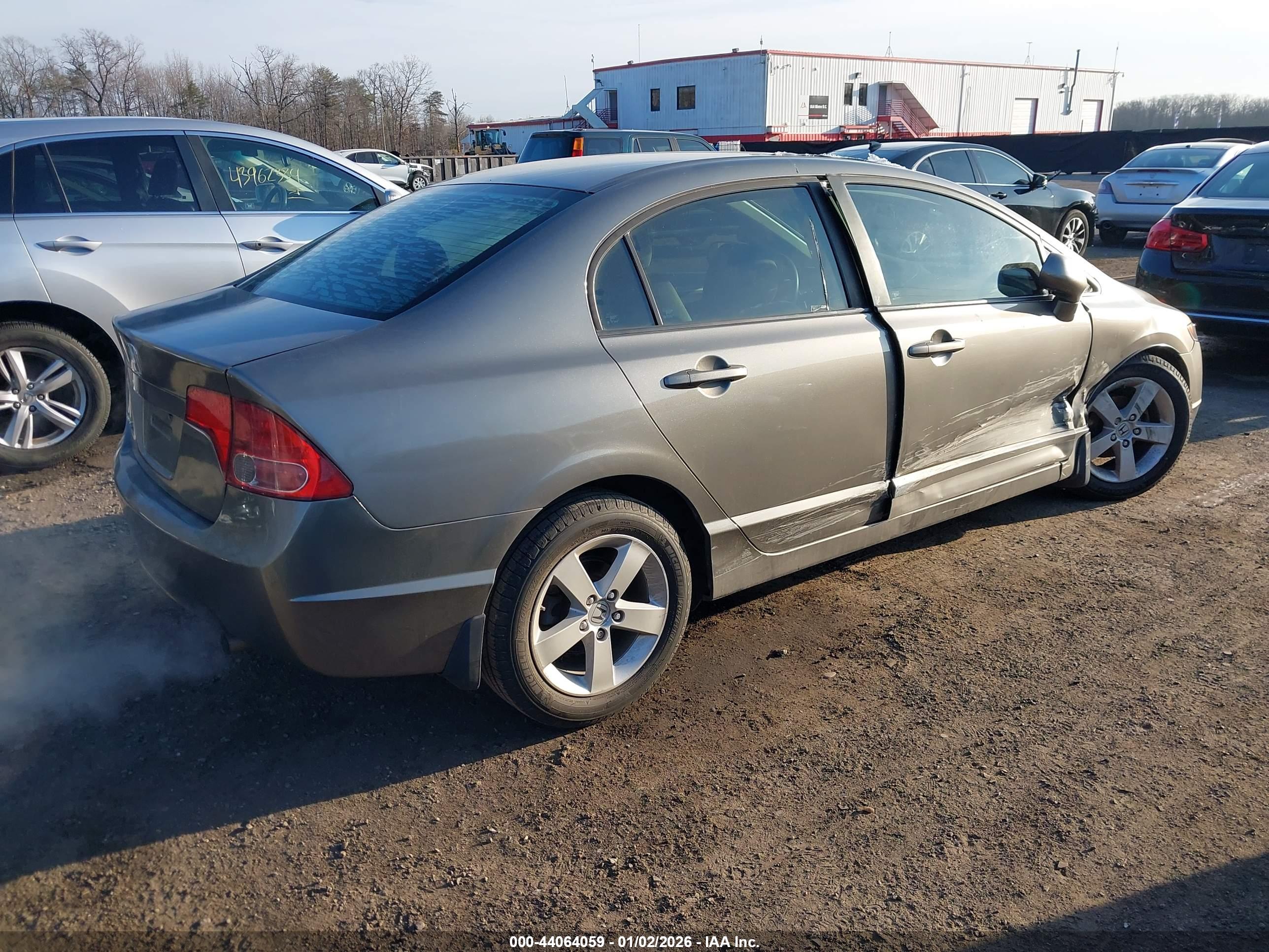 HONDA CIVIC image 4