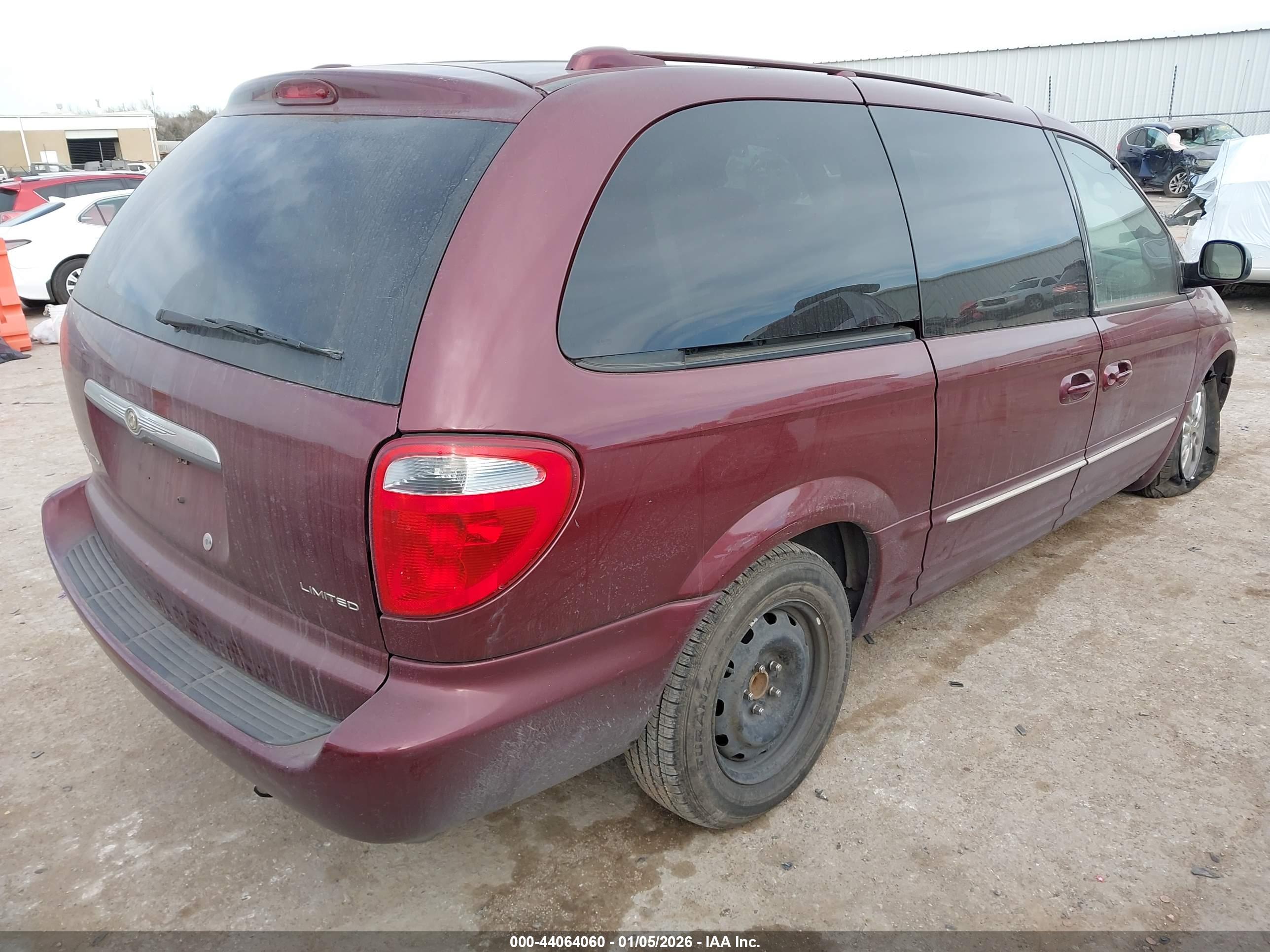 CHRYSLER TOWN image 4