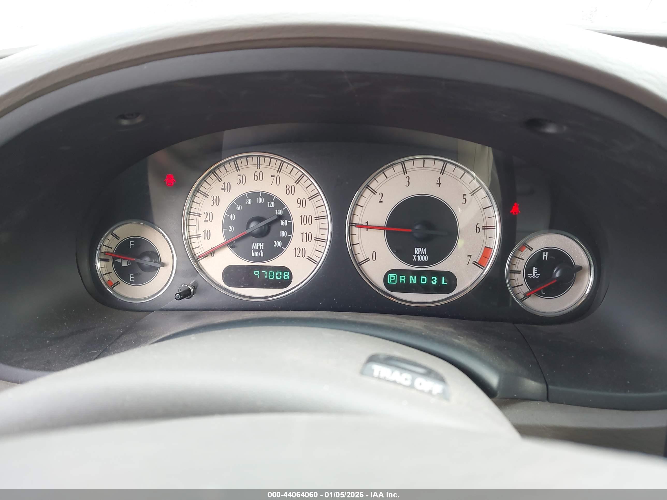 CHRYSLER TOWN image 7