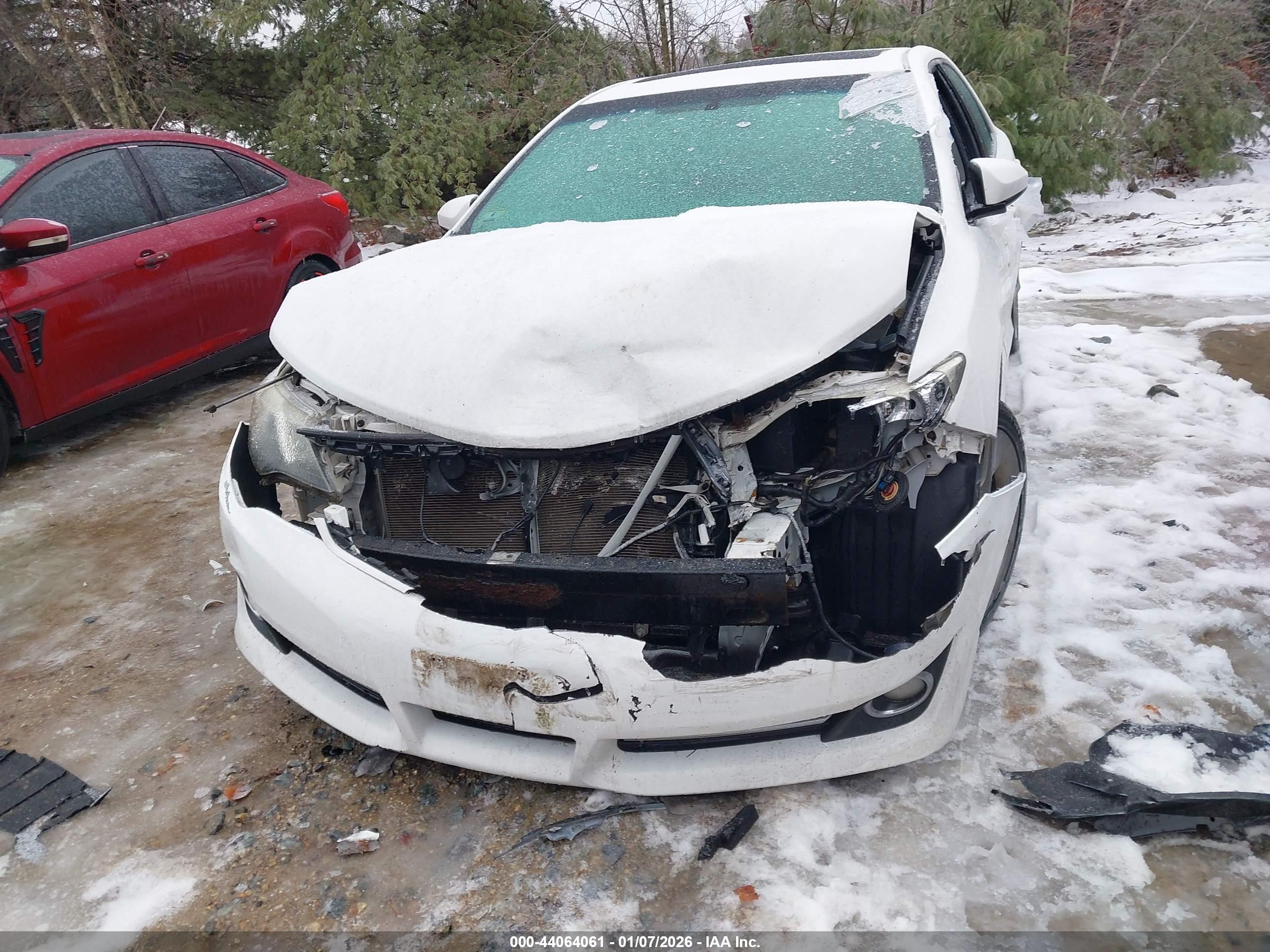 TOYOTA CAMRY image 6