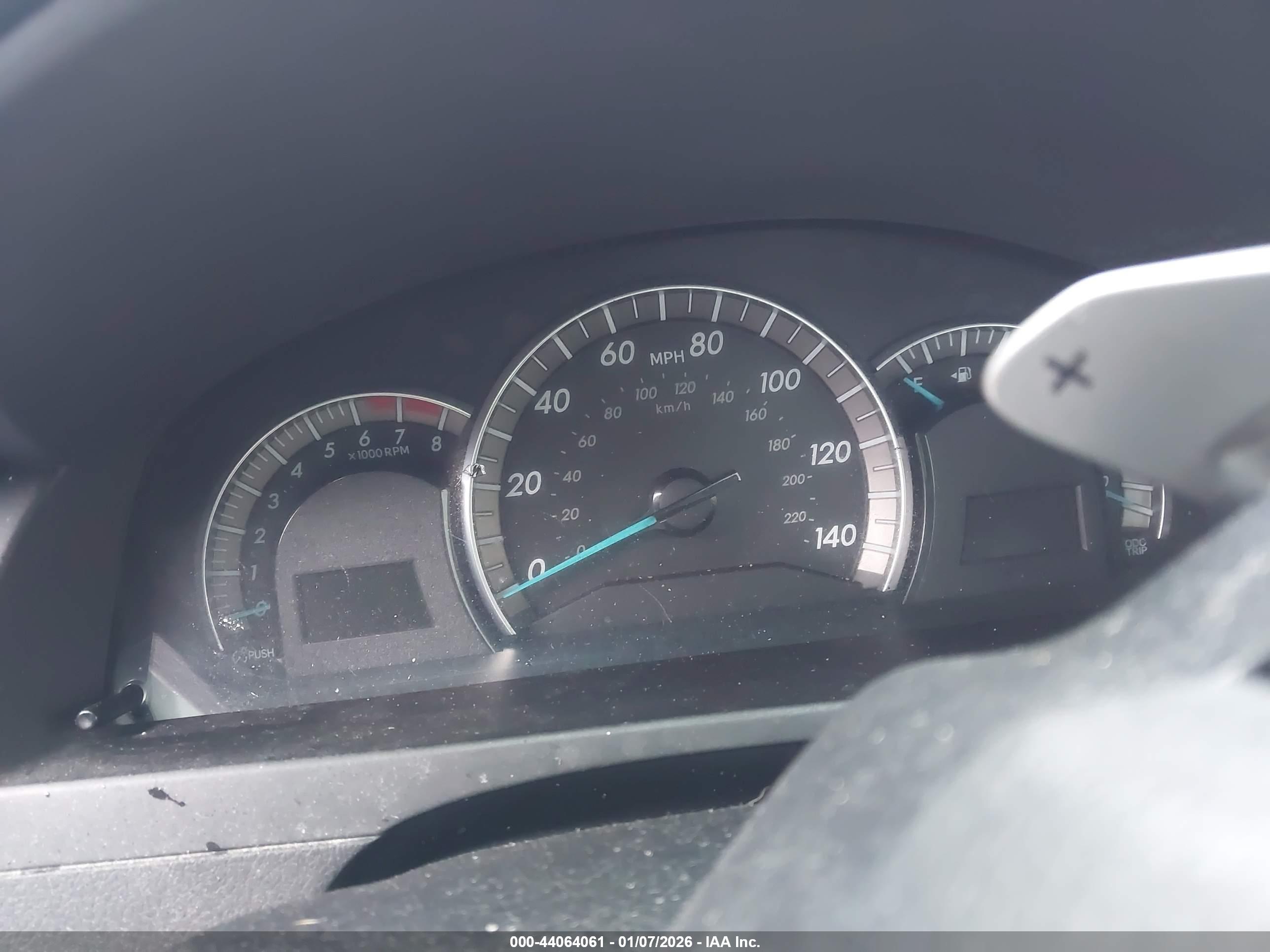 TOYOTA CAMRY image 7