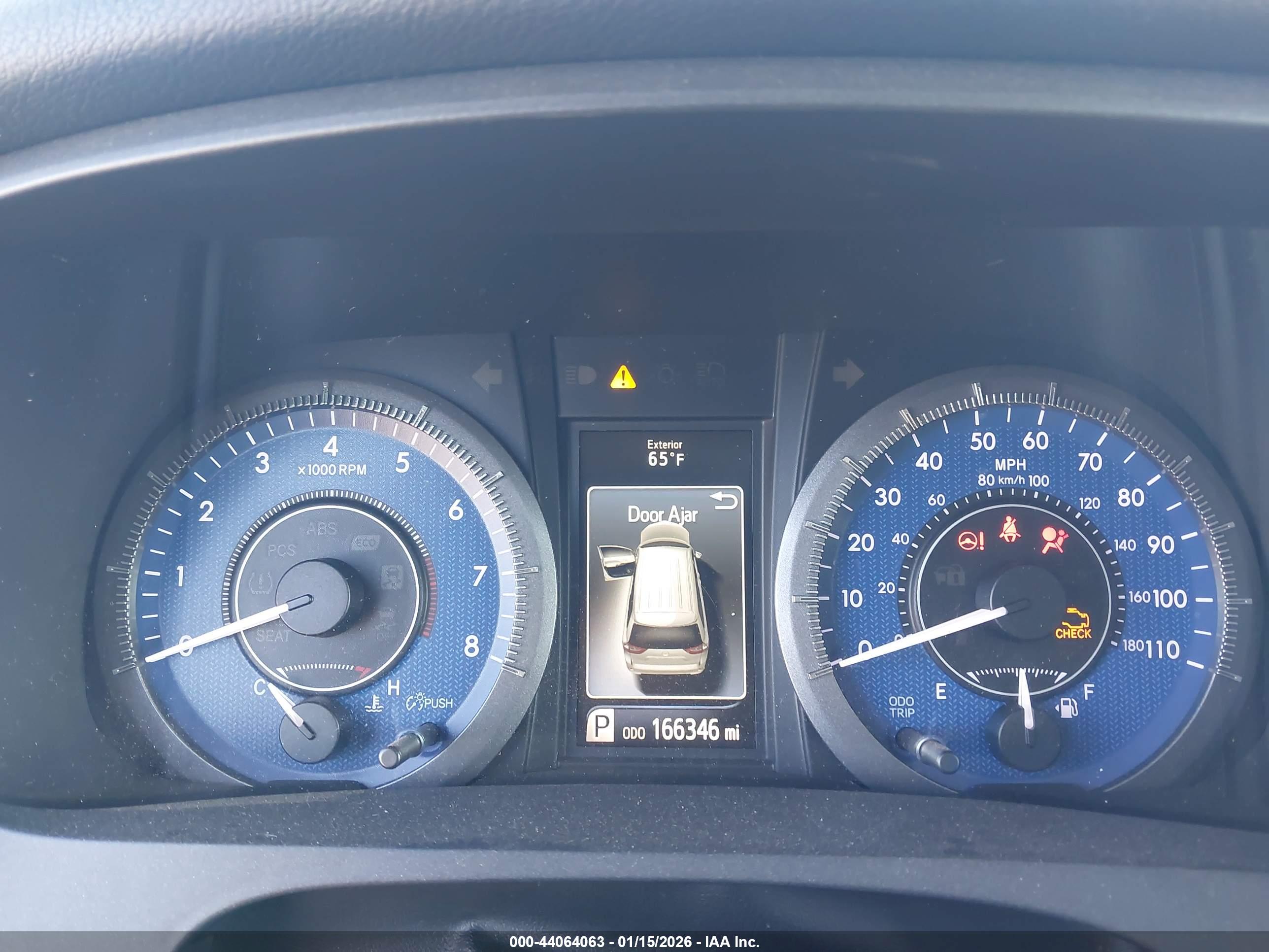 TOYOTA SIENNA image 7