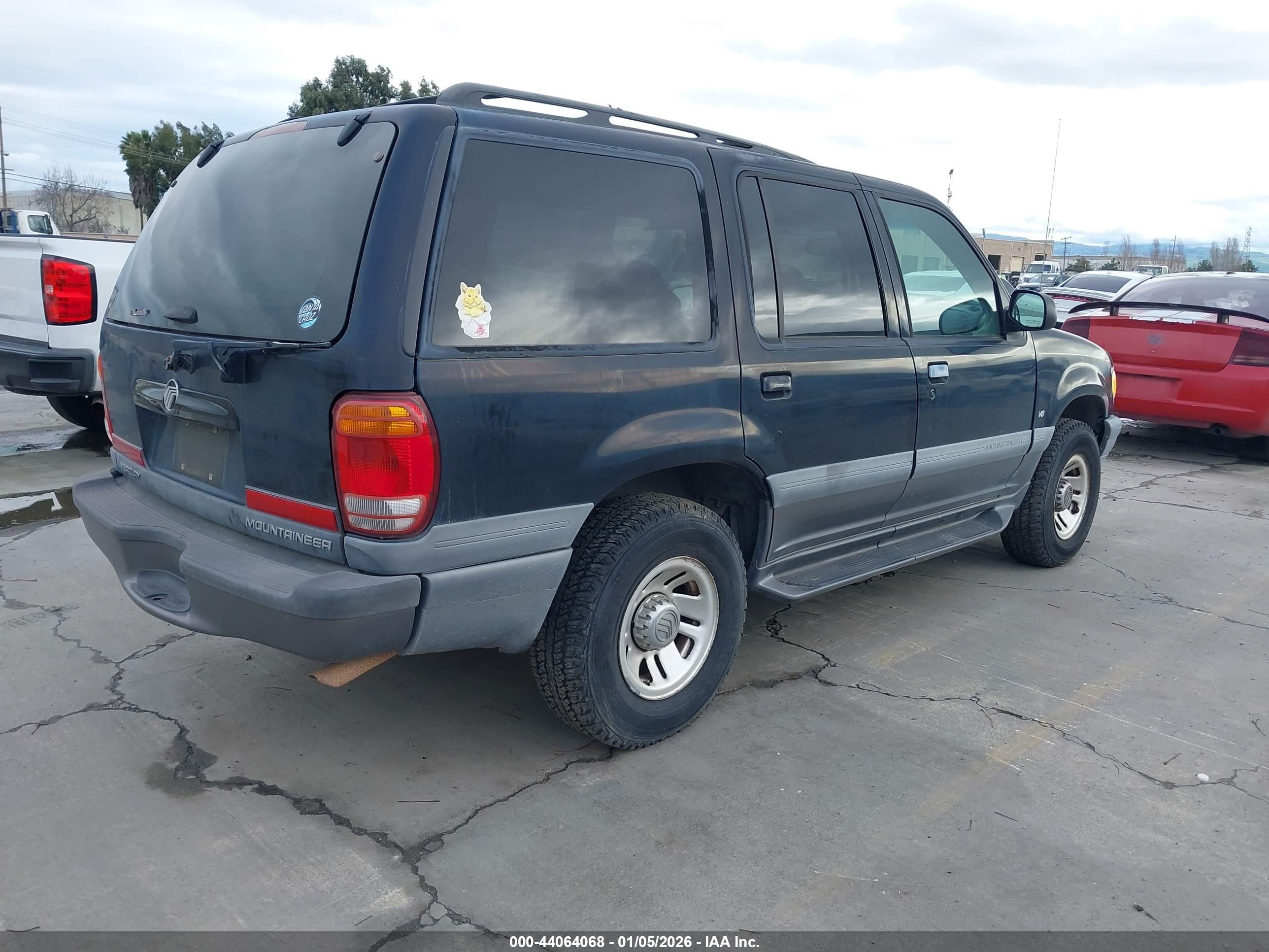 MERCURY MOUNTAINEER image 4