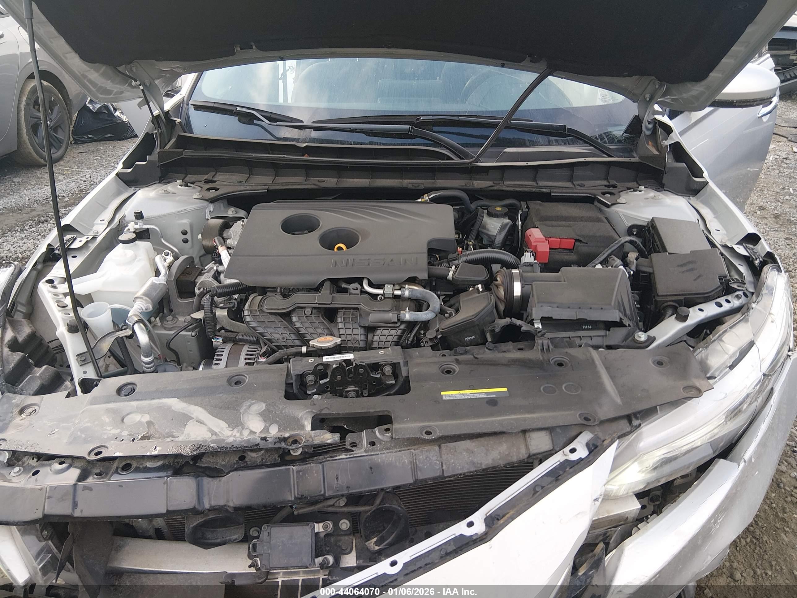 NISSAN ALTIMA image 10