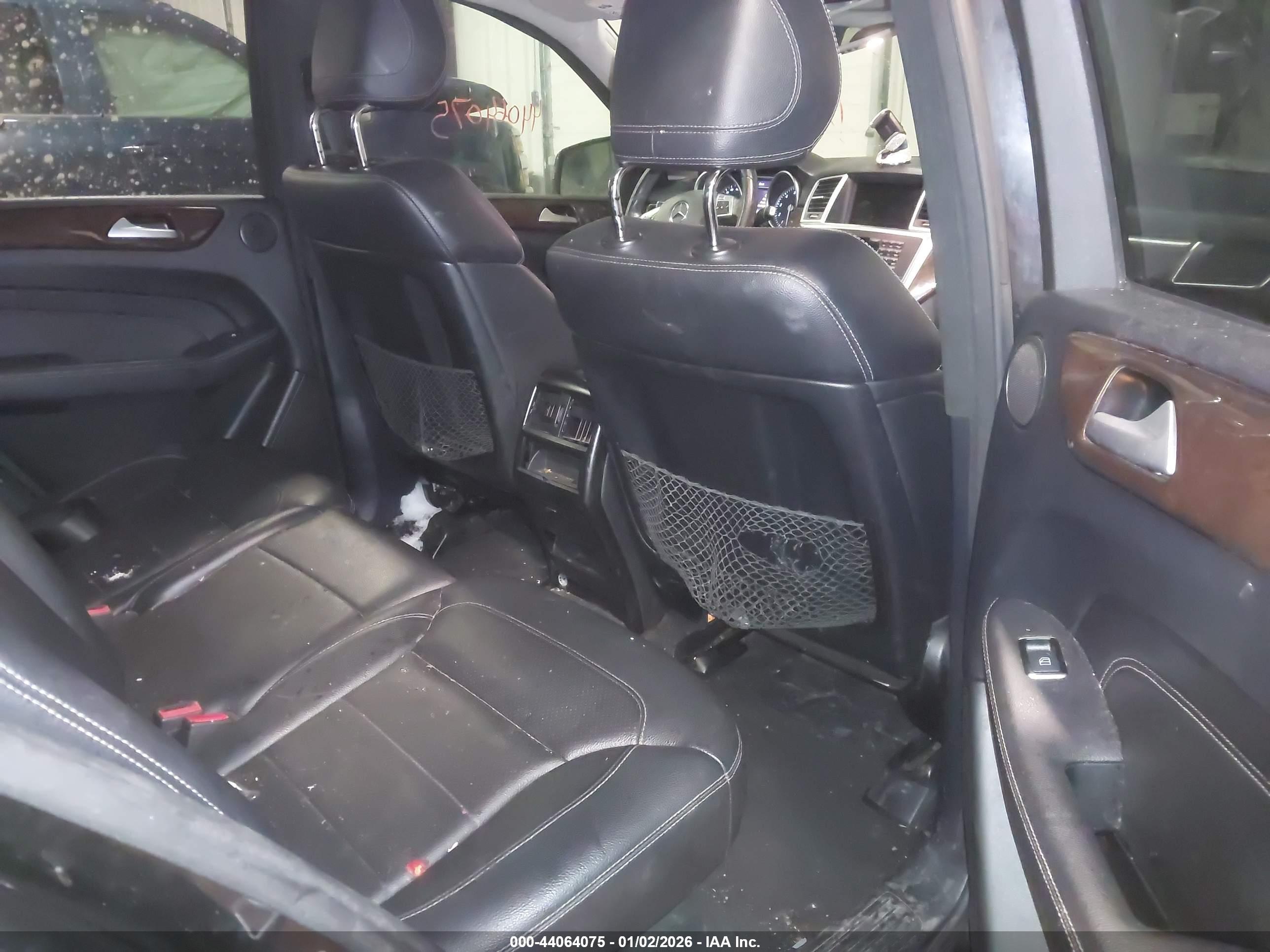 MERCEDES-BENZ ML image 8