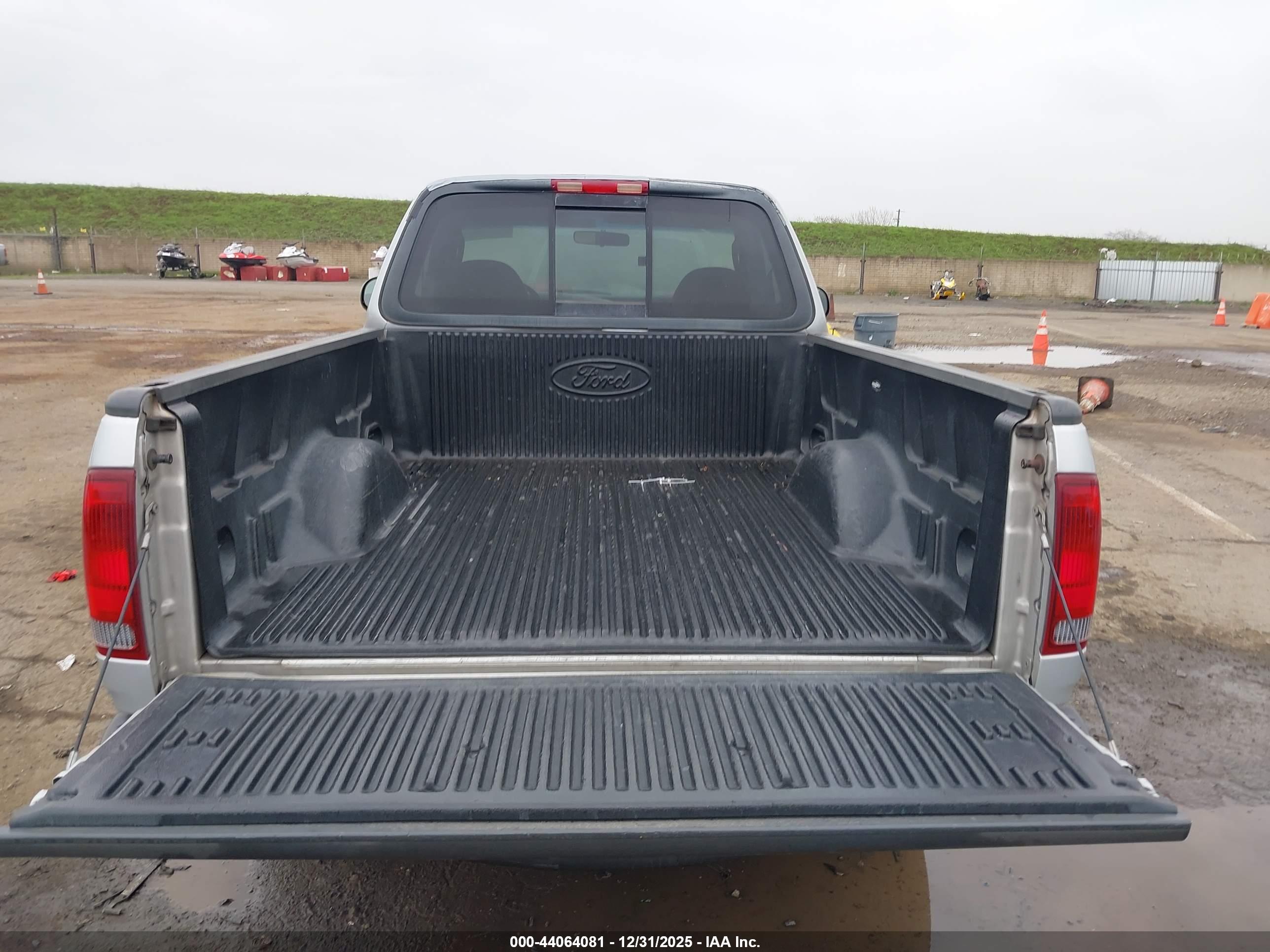 FORD F-150 image 8