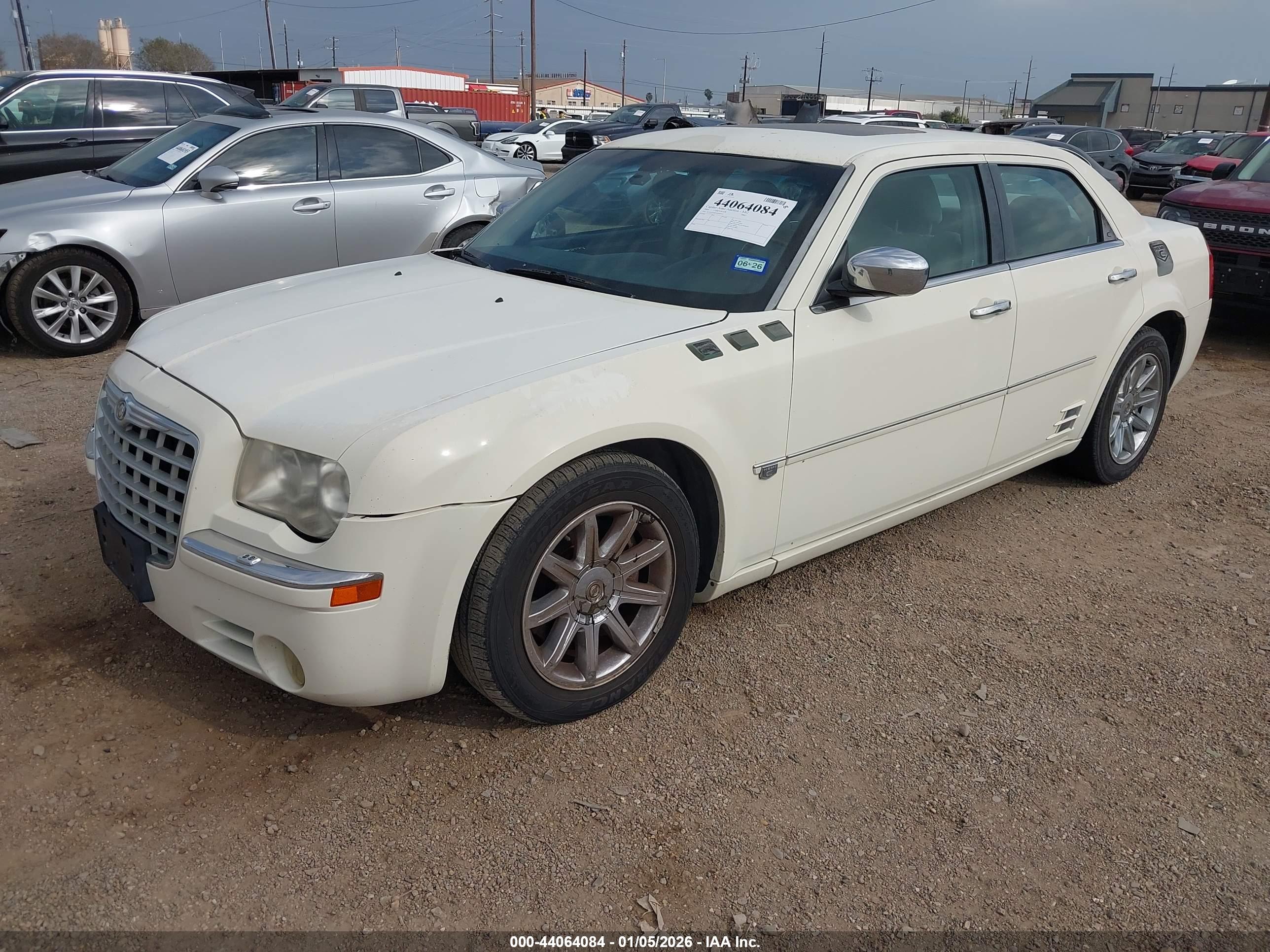CHRYSLER 300C image 2
