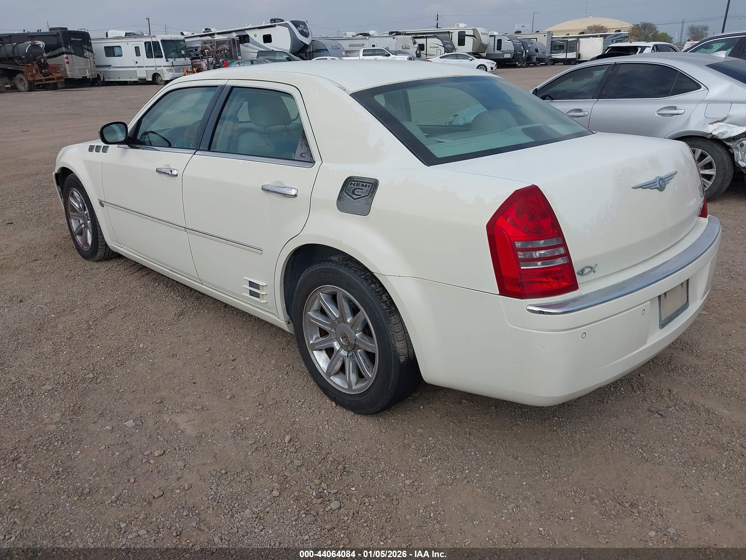 CHRYSLER 300C image 3