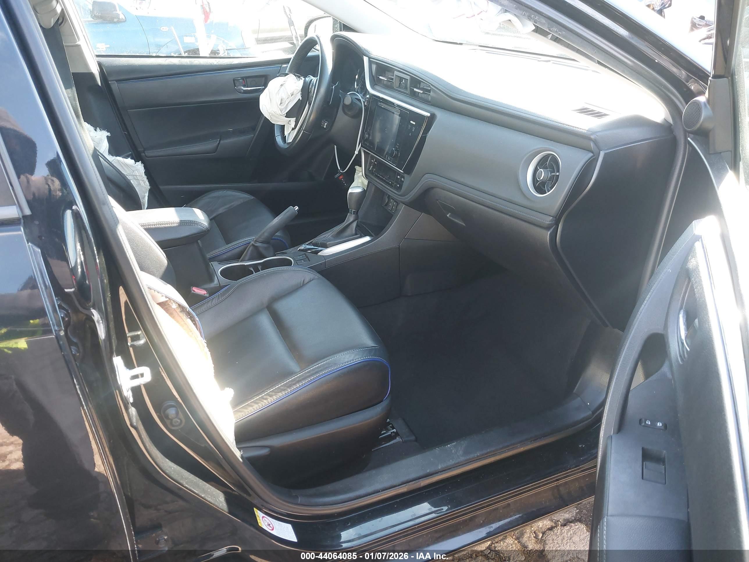 TOYOTA COROLLA image 5