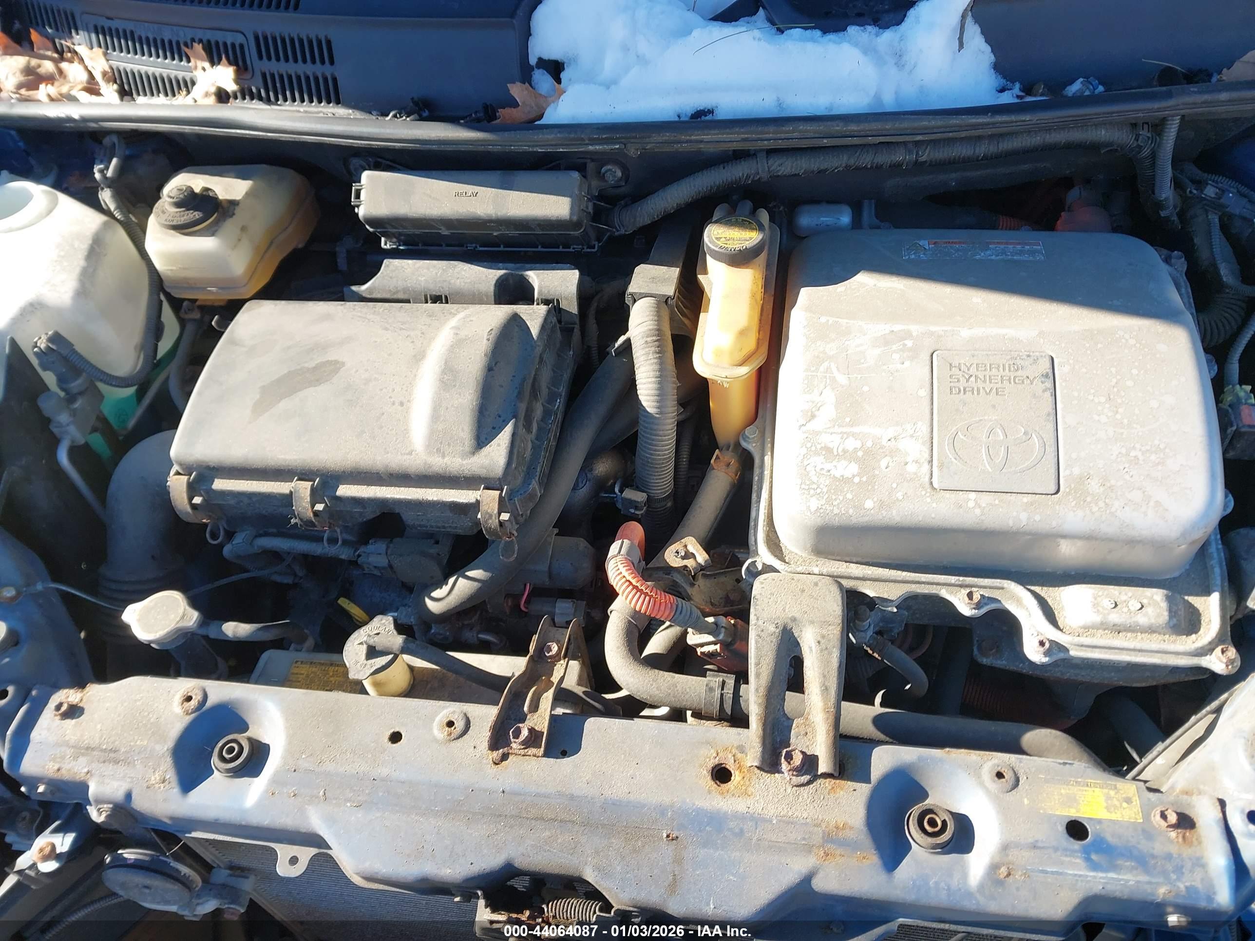 TOYOTA PRIUS image 10