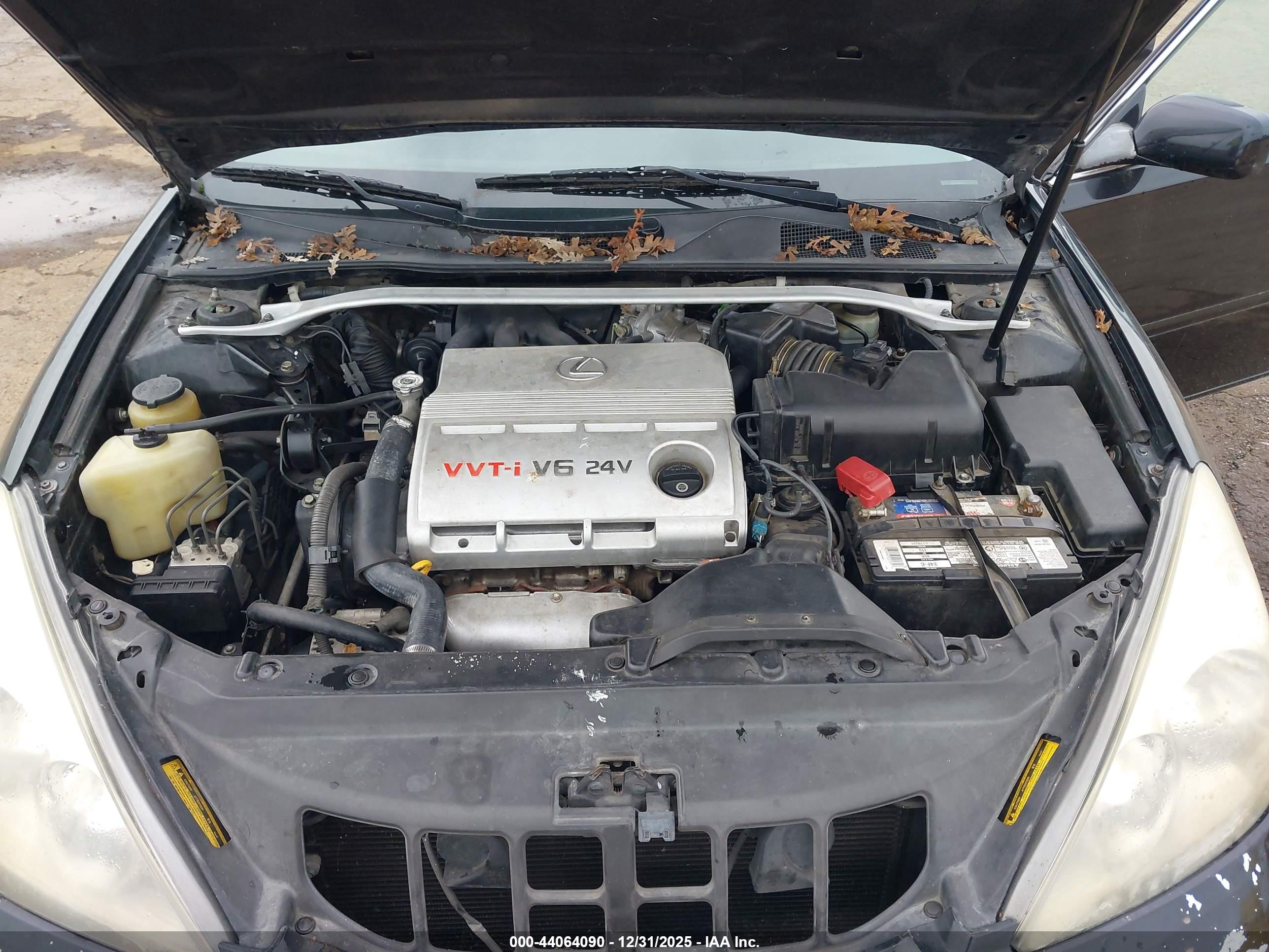LEXUS ES image 10