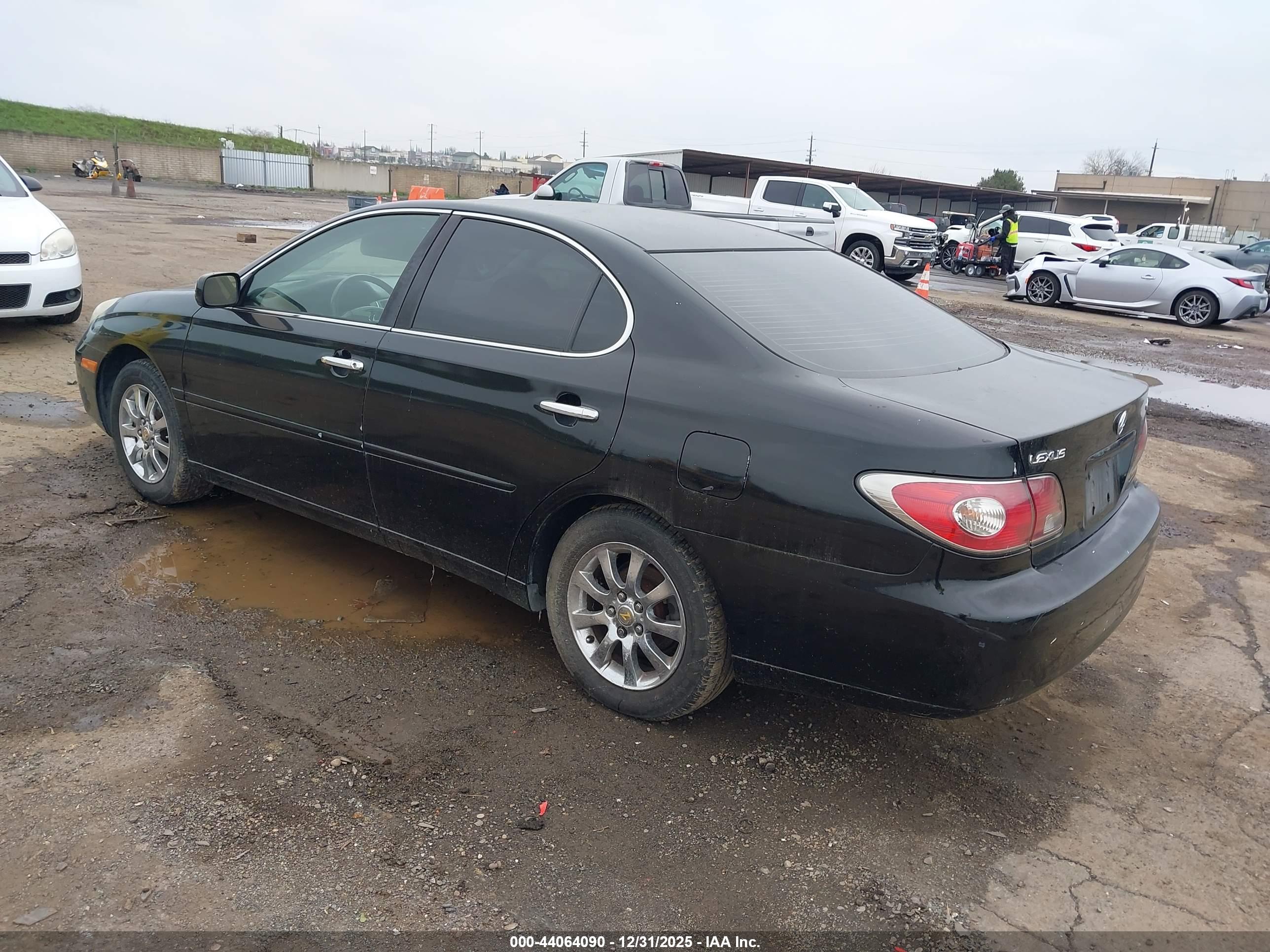 LEXUS ES image 3