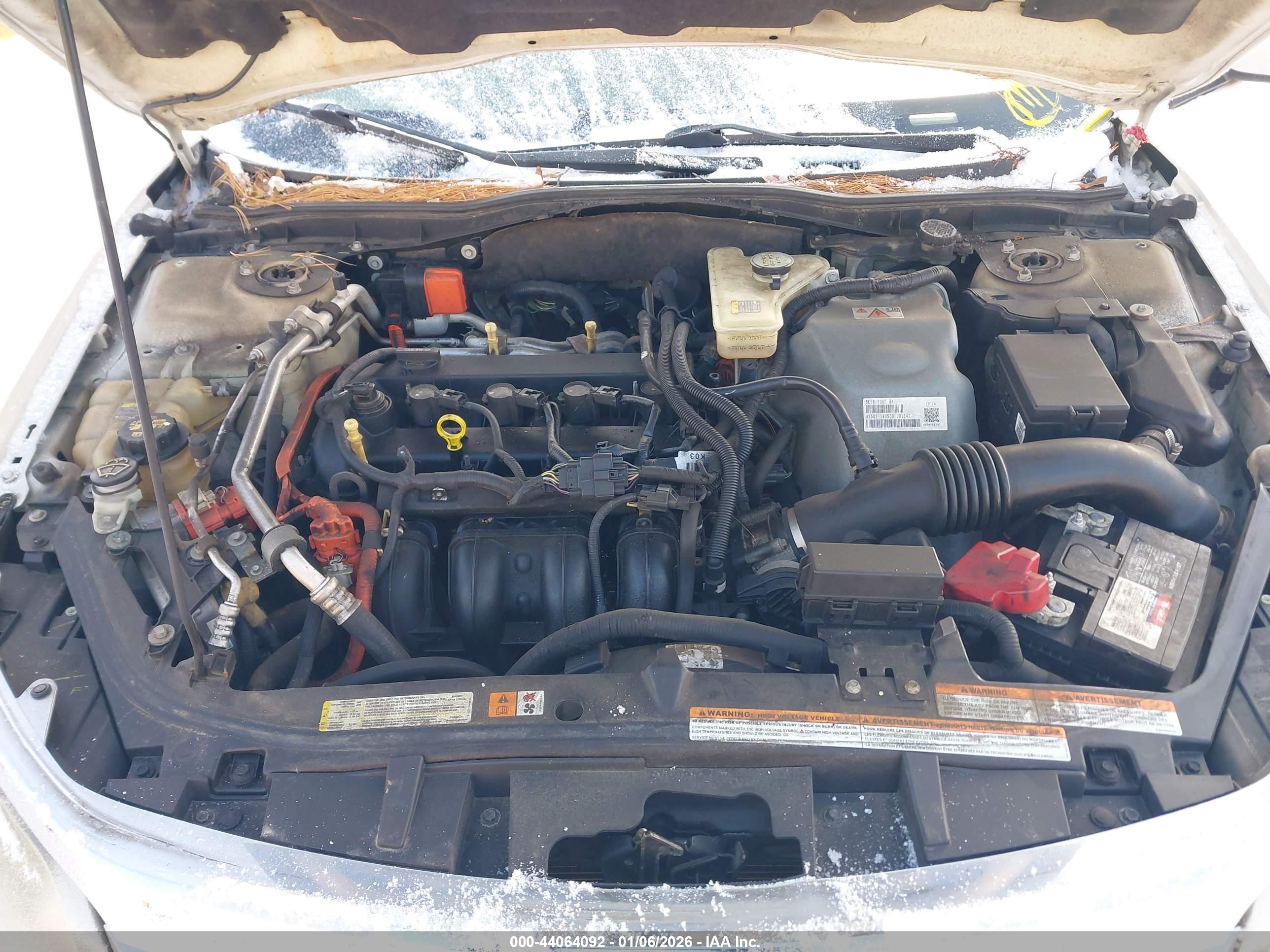 FORD FUSION image 10