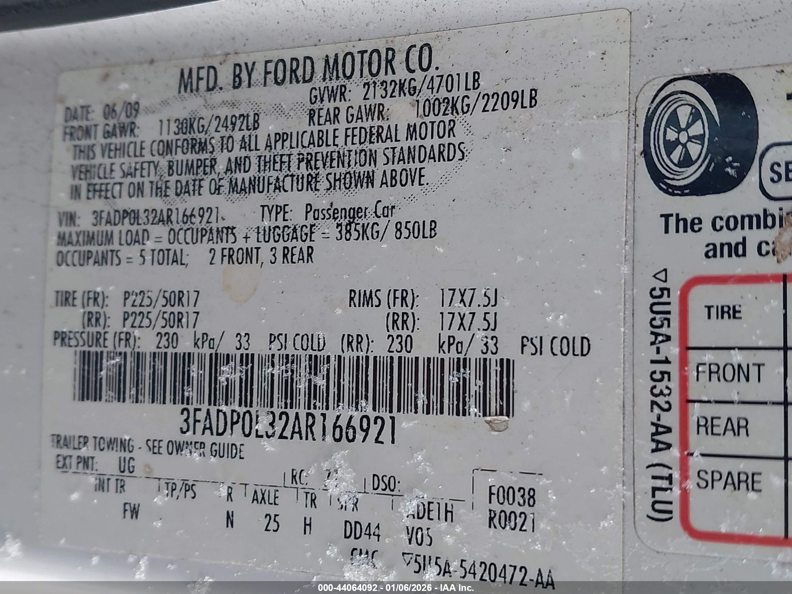 FORD FUSION image 9