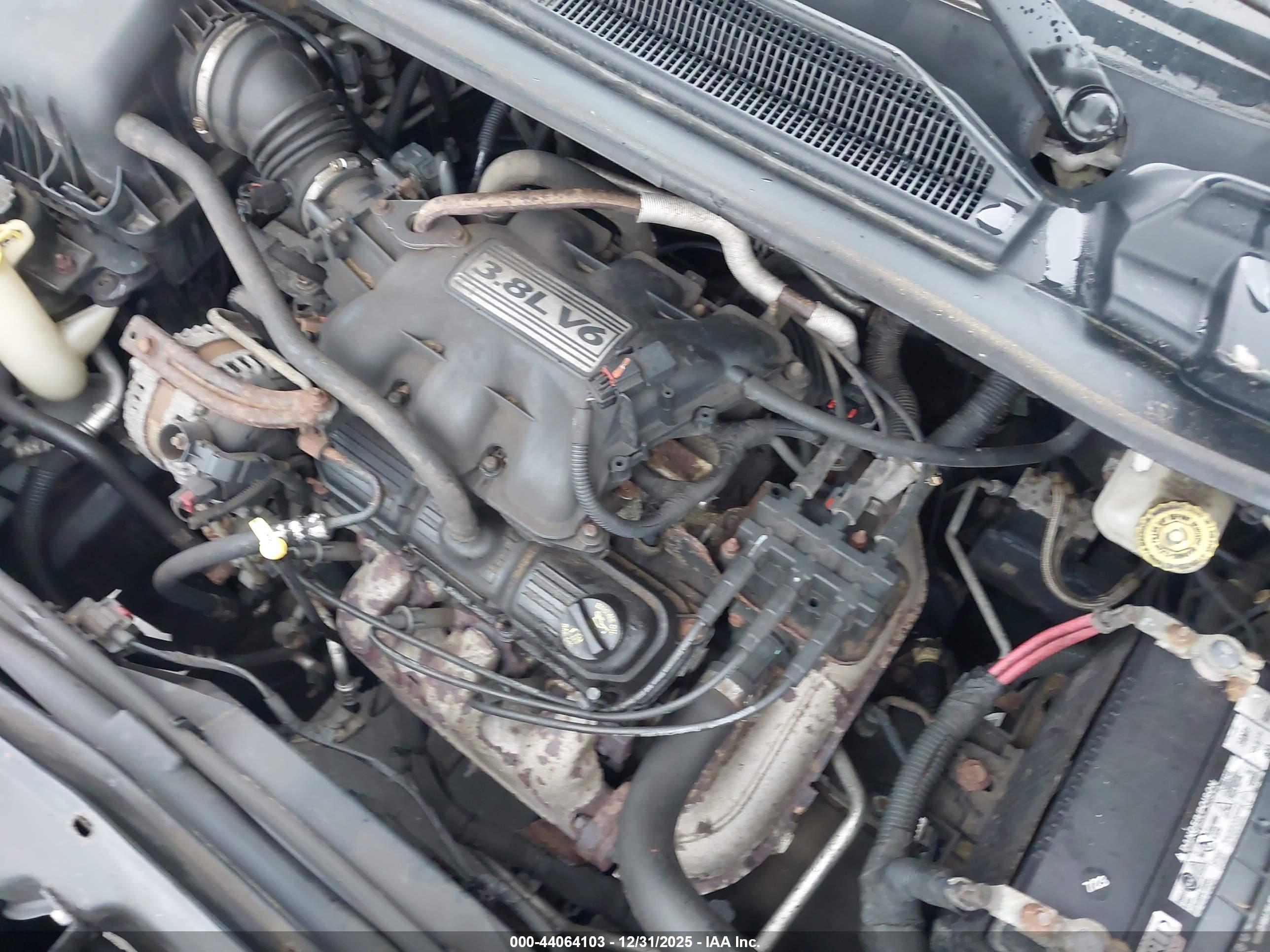 CHRYSLER TOWN image 10