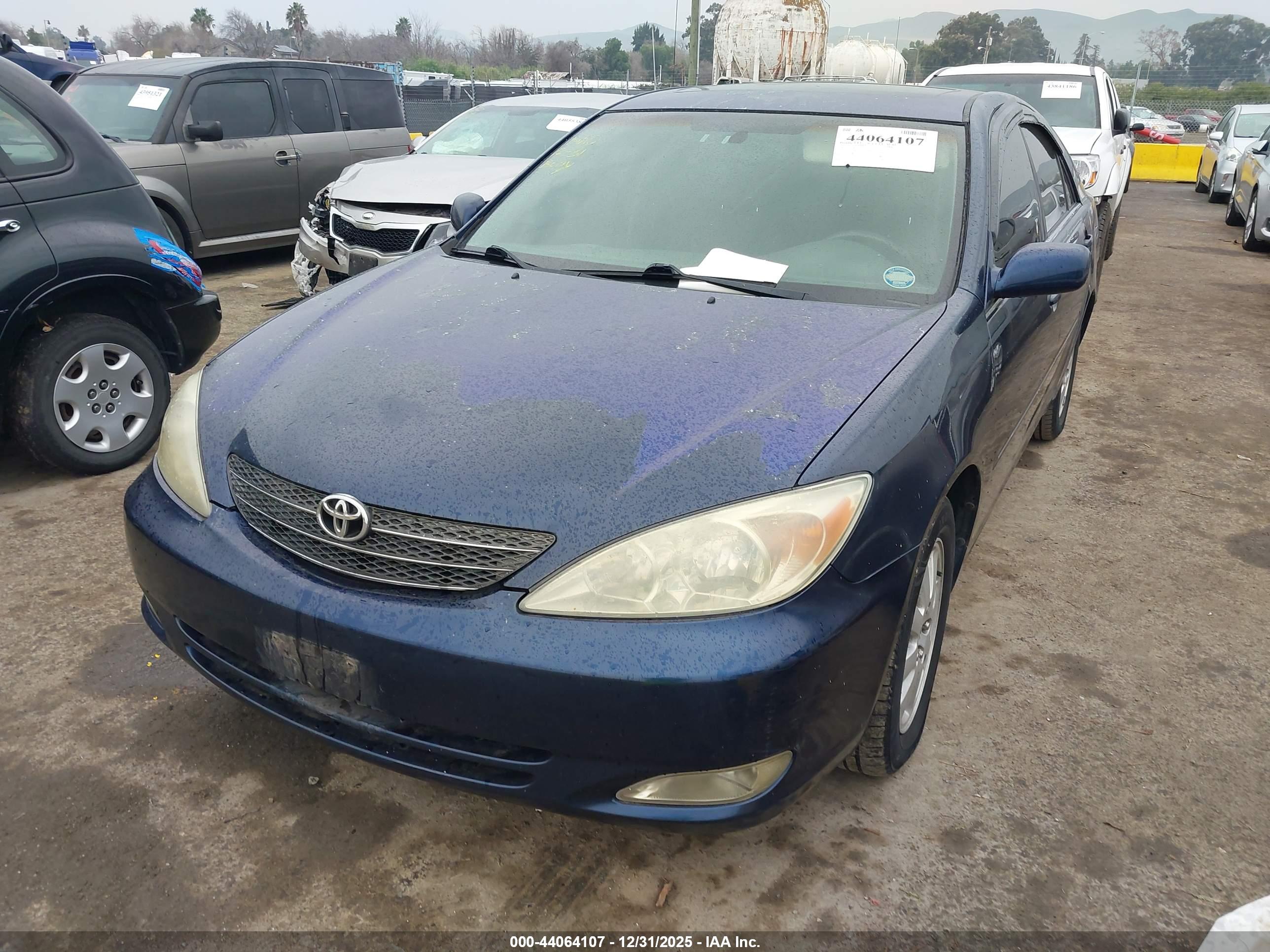 TOYOTA CAMRY image 6