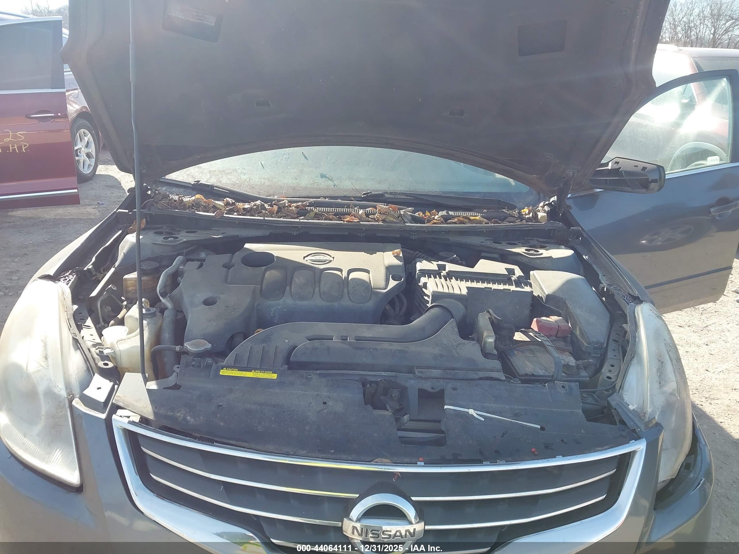 NISSAN ALTIMA image 10