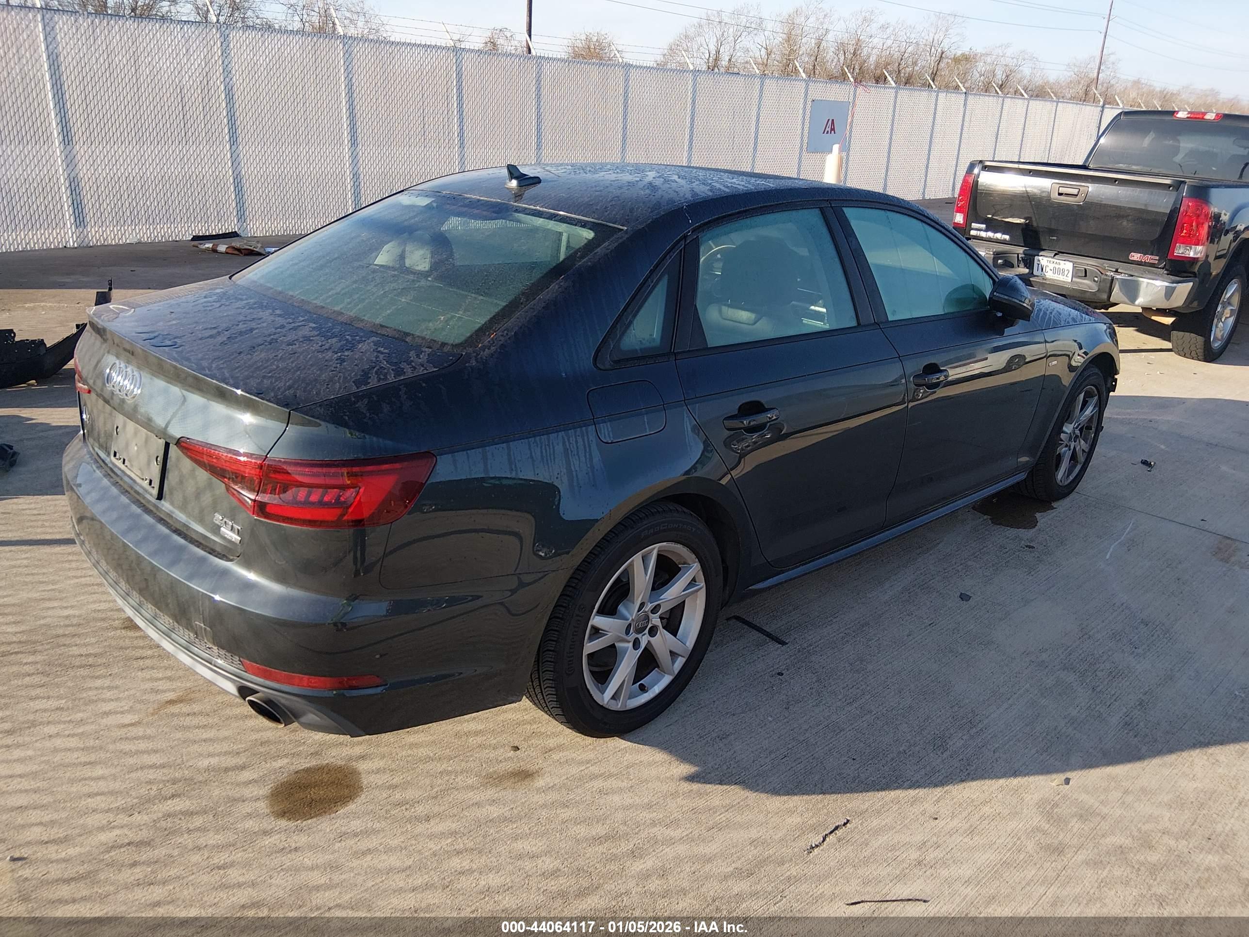 AUDI A4 image 4