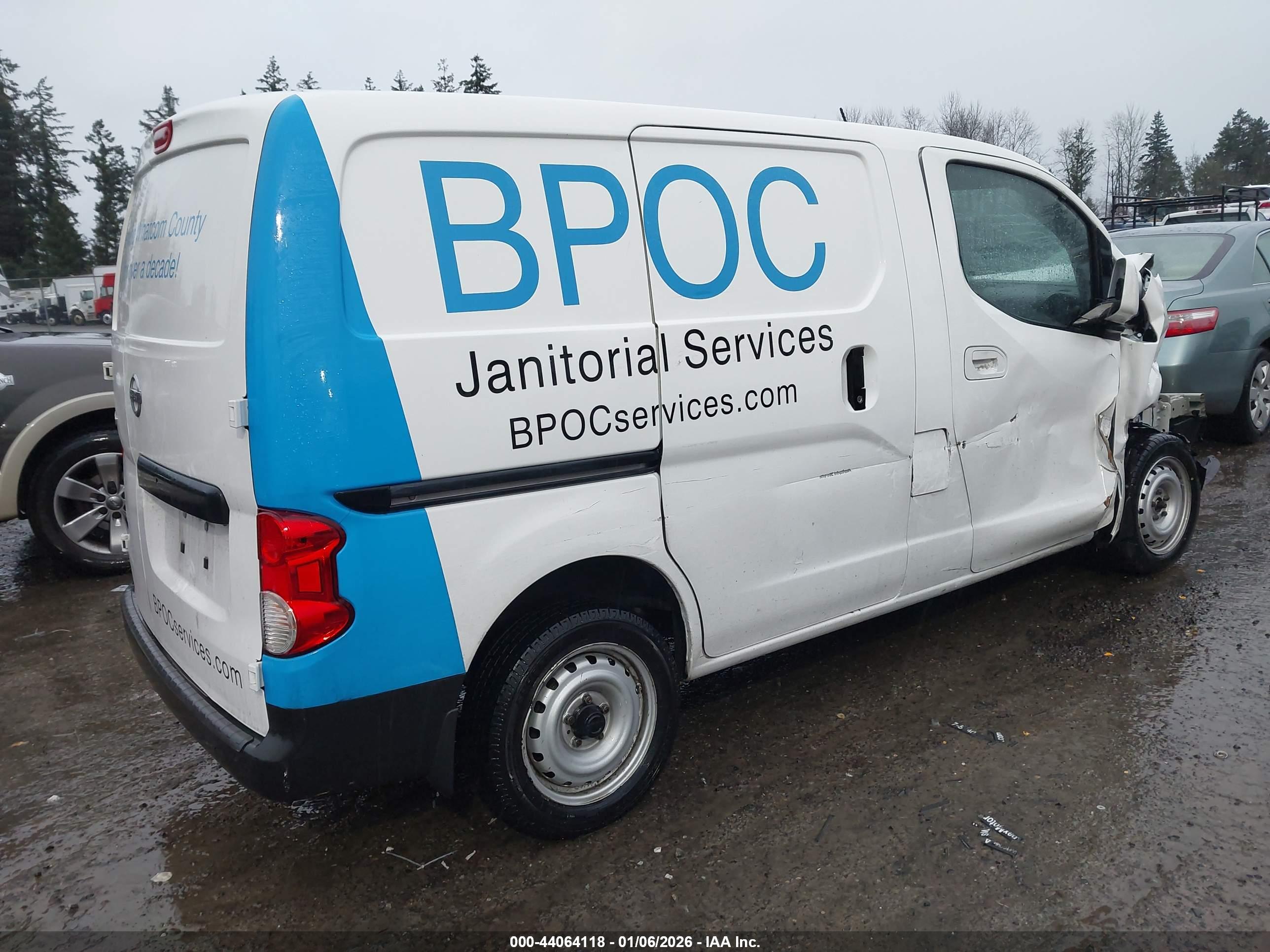 NISSAN NV200 image 4