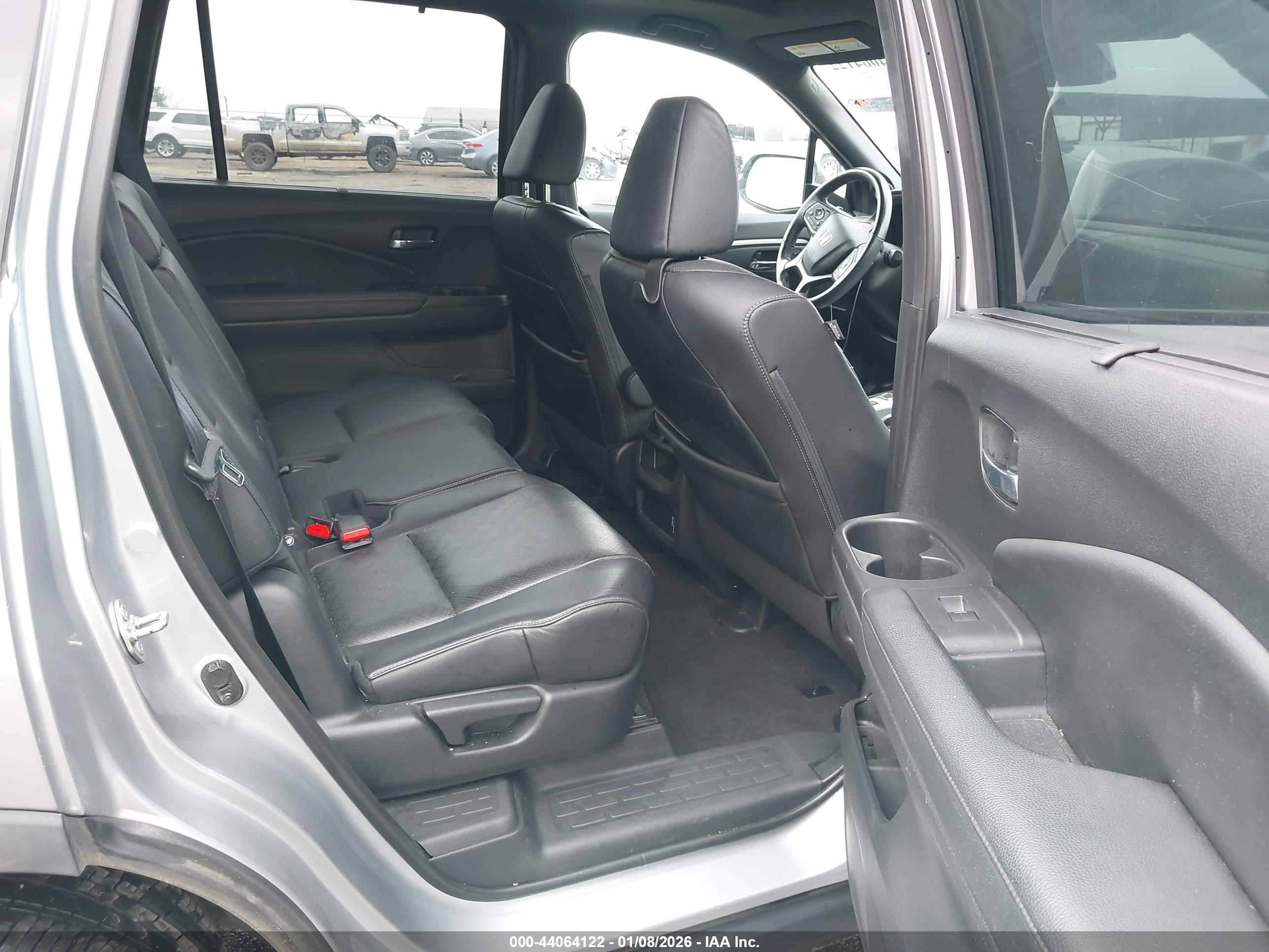 HONDA PASSPORT image 8