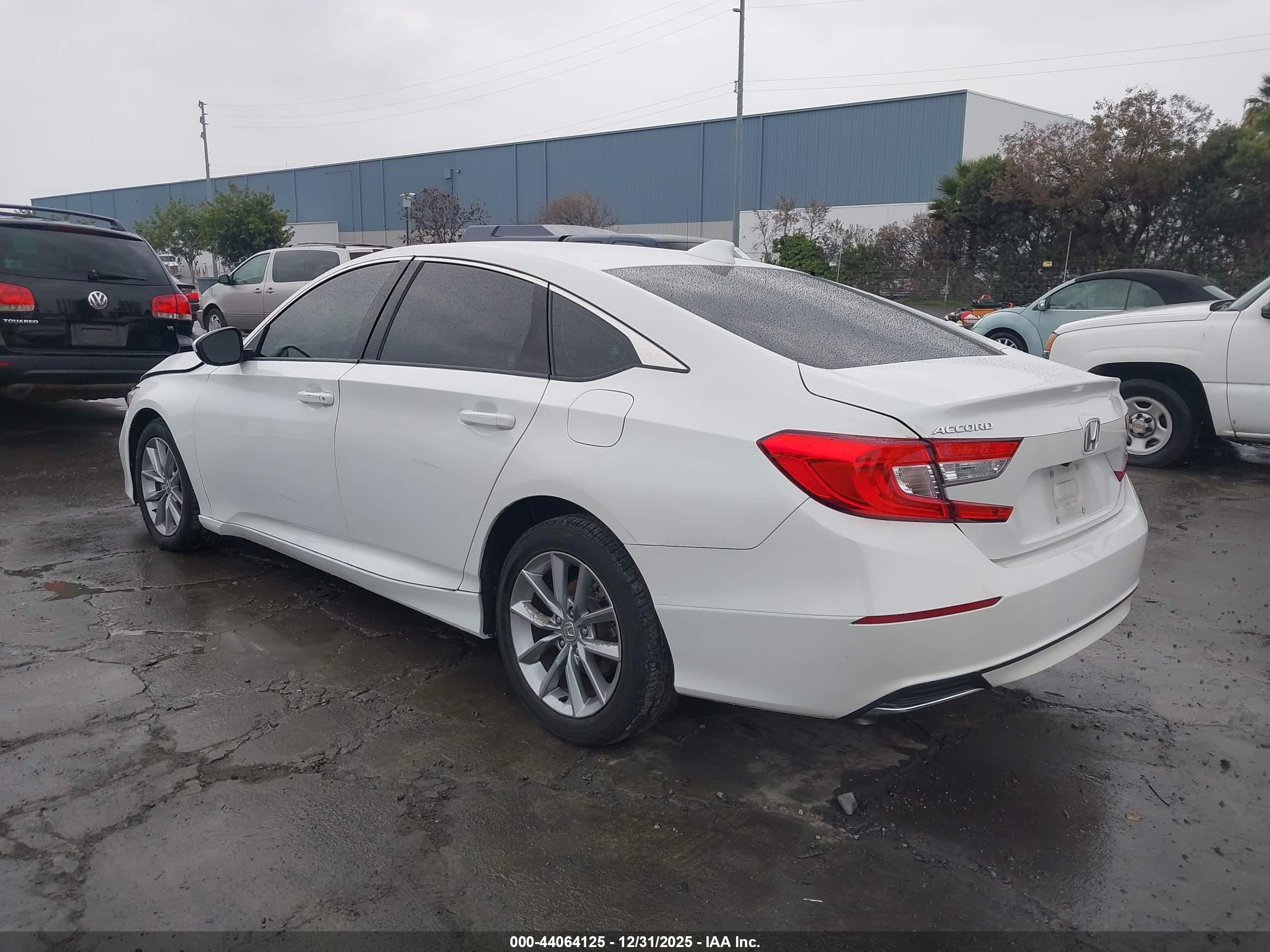 HONDA ACCORD image 3