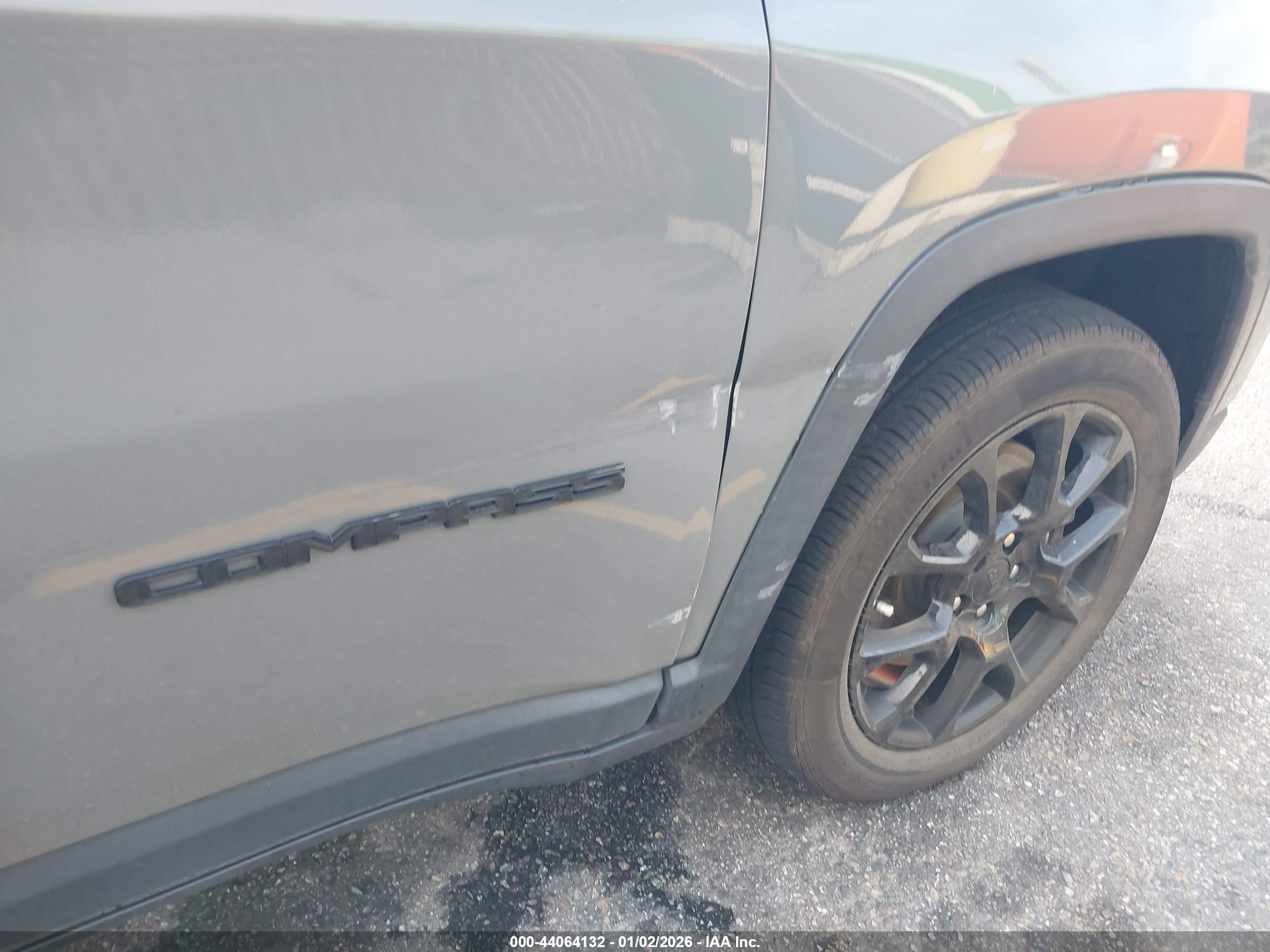 JEEP COMPASS image 6