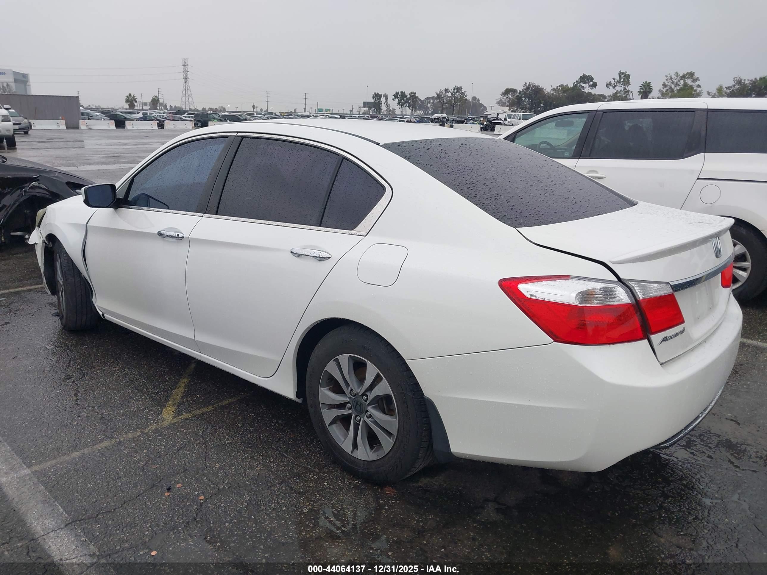 HONDA ACCORD image 3