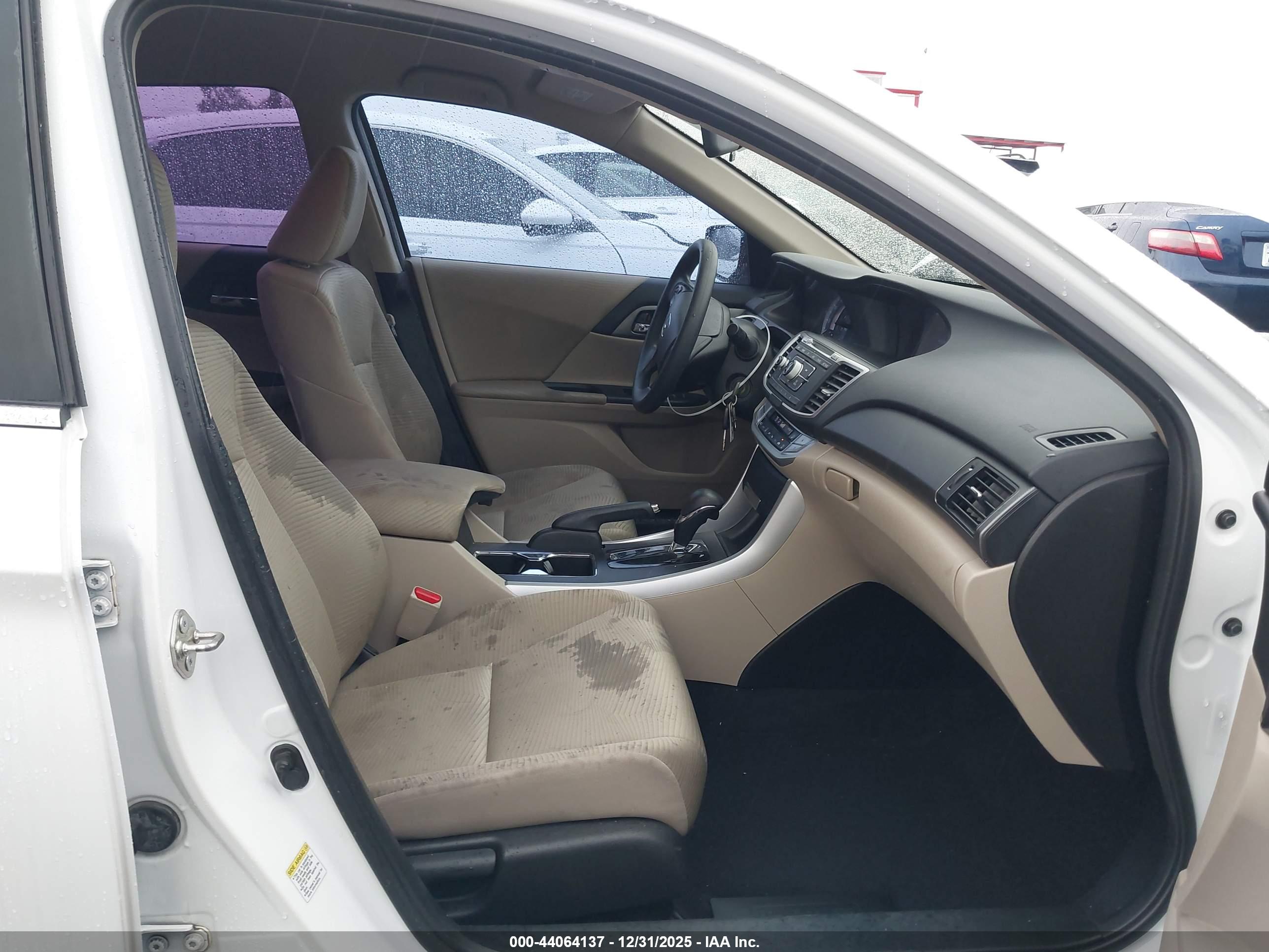 HONDA ACCORD image 5