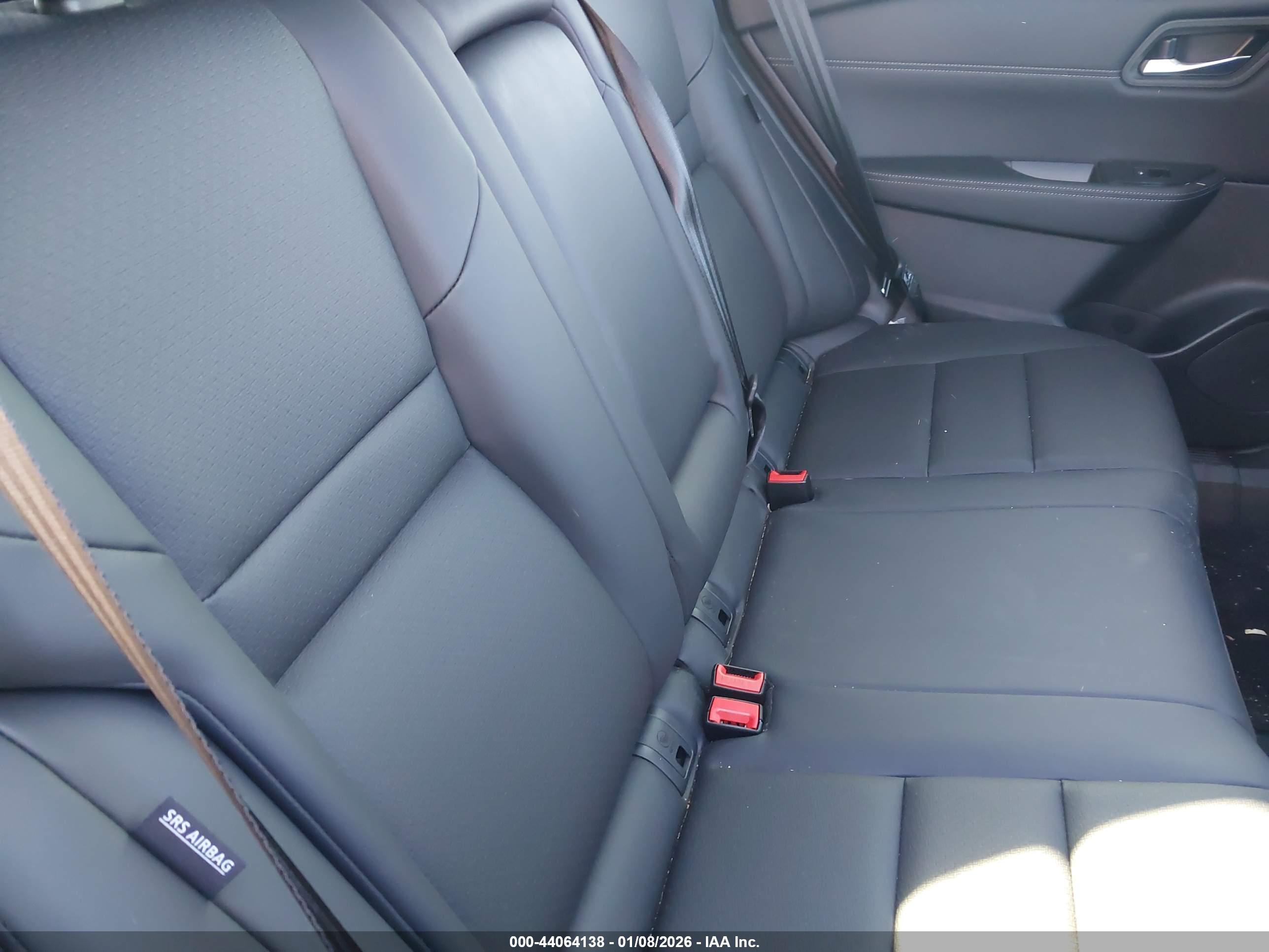 NISSAN ROGUE image 8