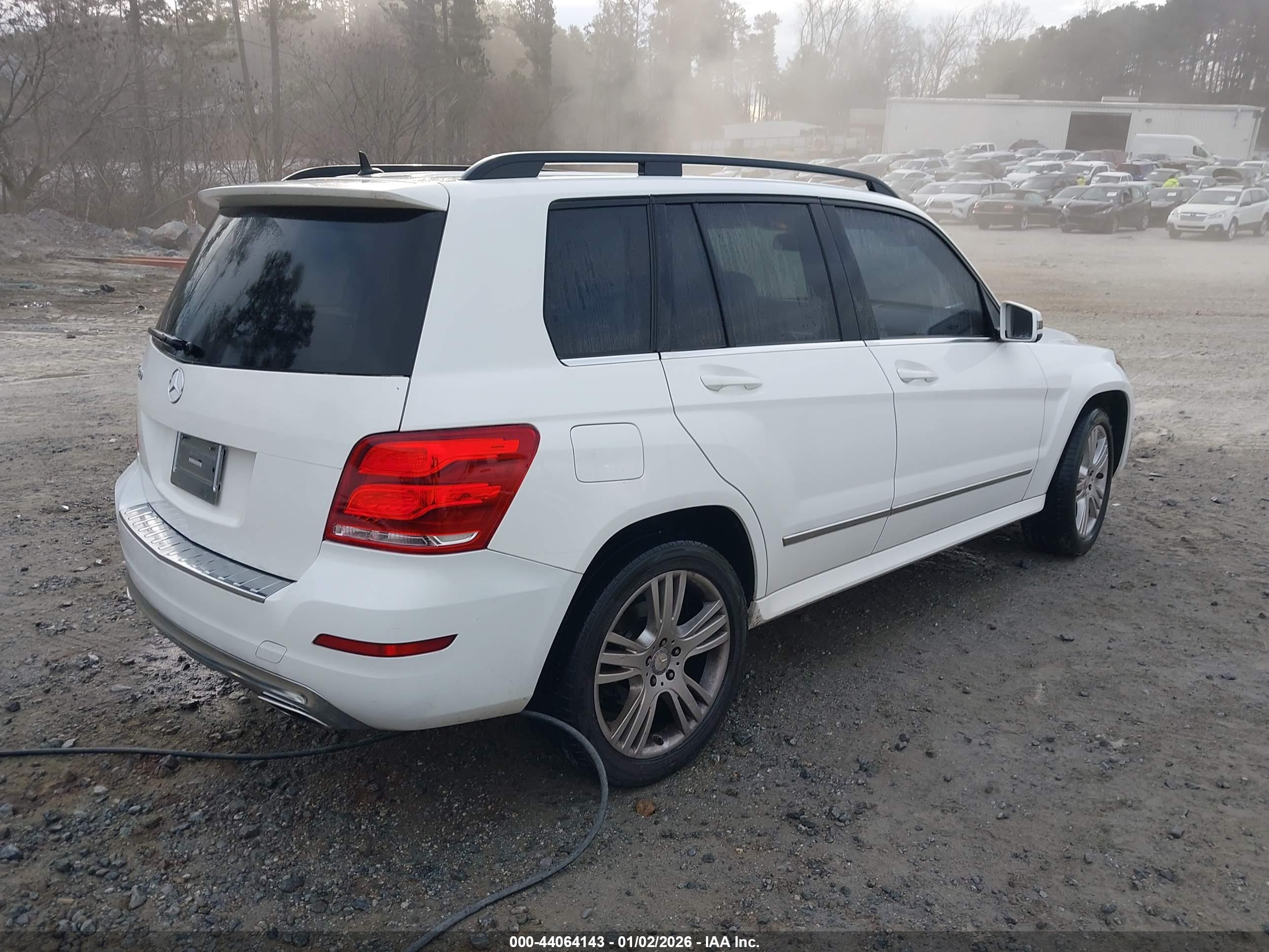 MERCEDES-BENZ GLK image 4