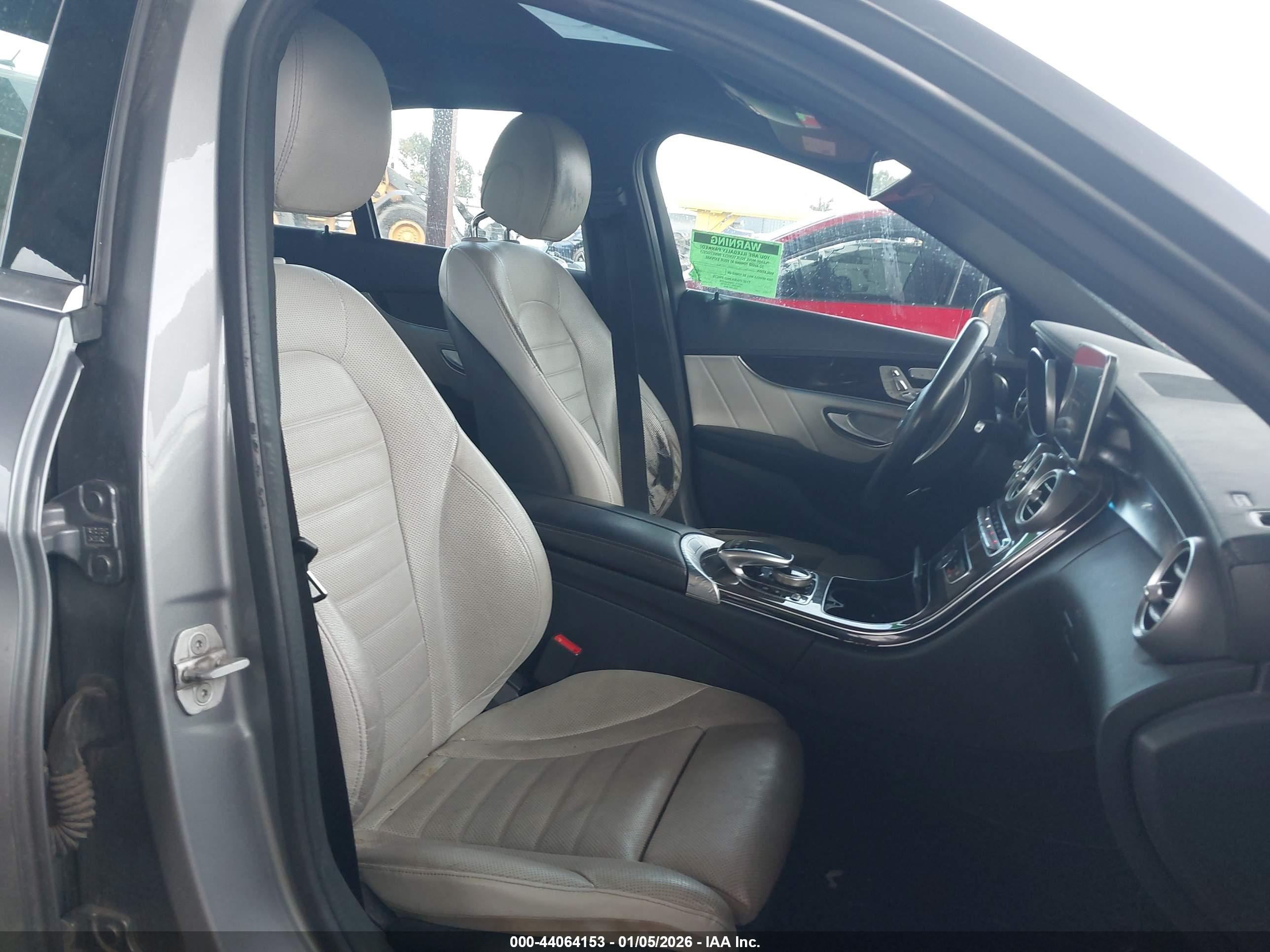 MERCEDES-BENZ C image 5