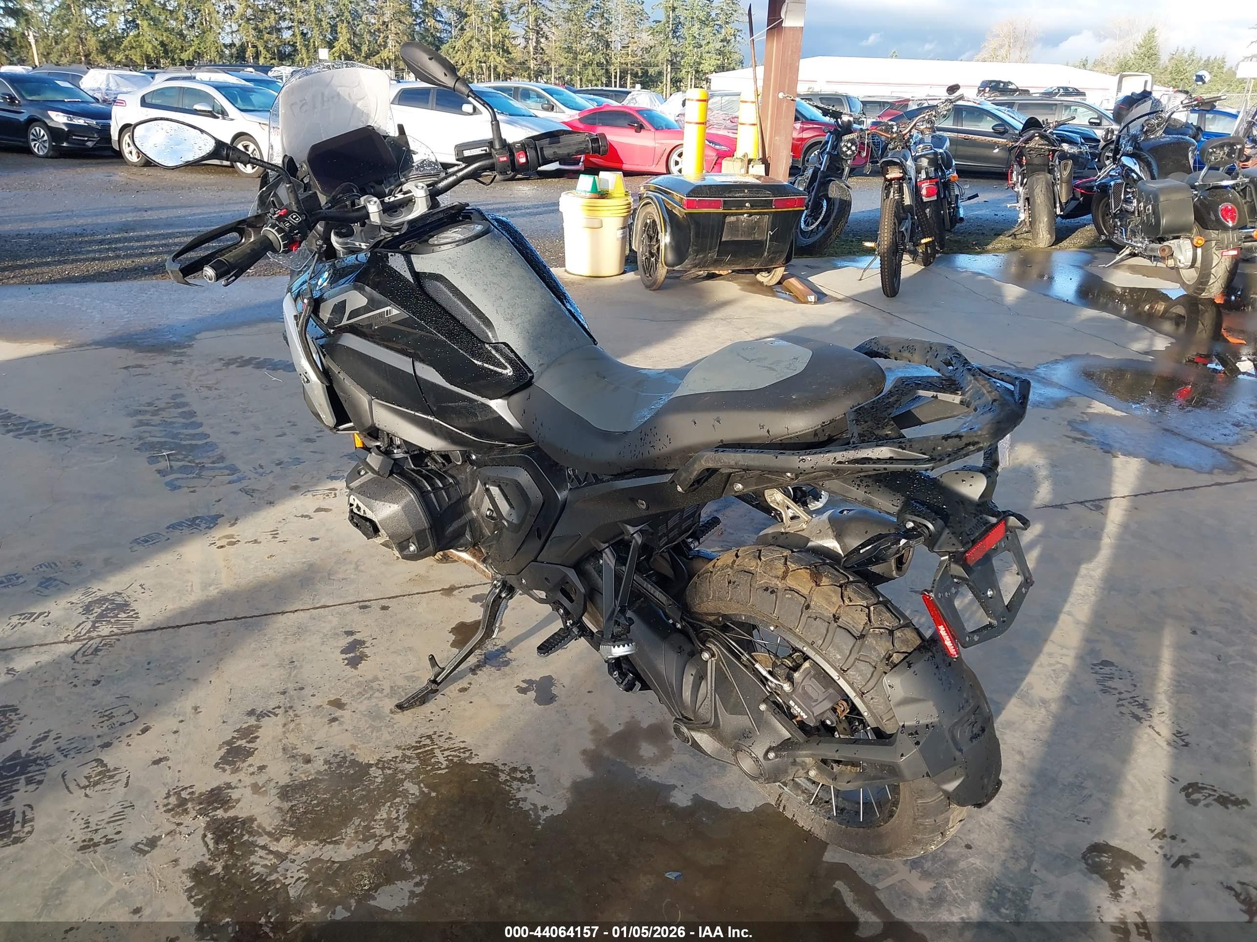 BMW R image 3