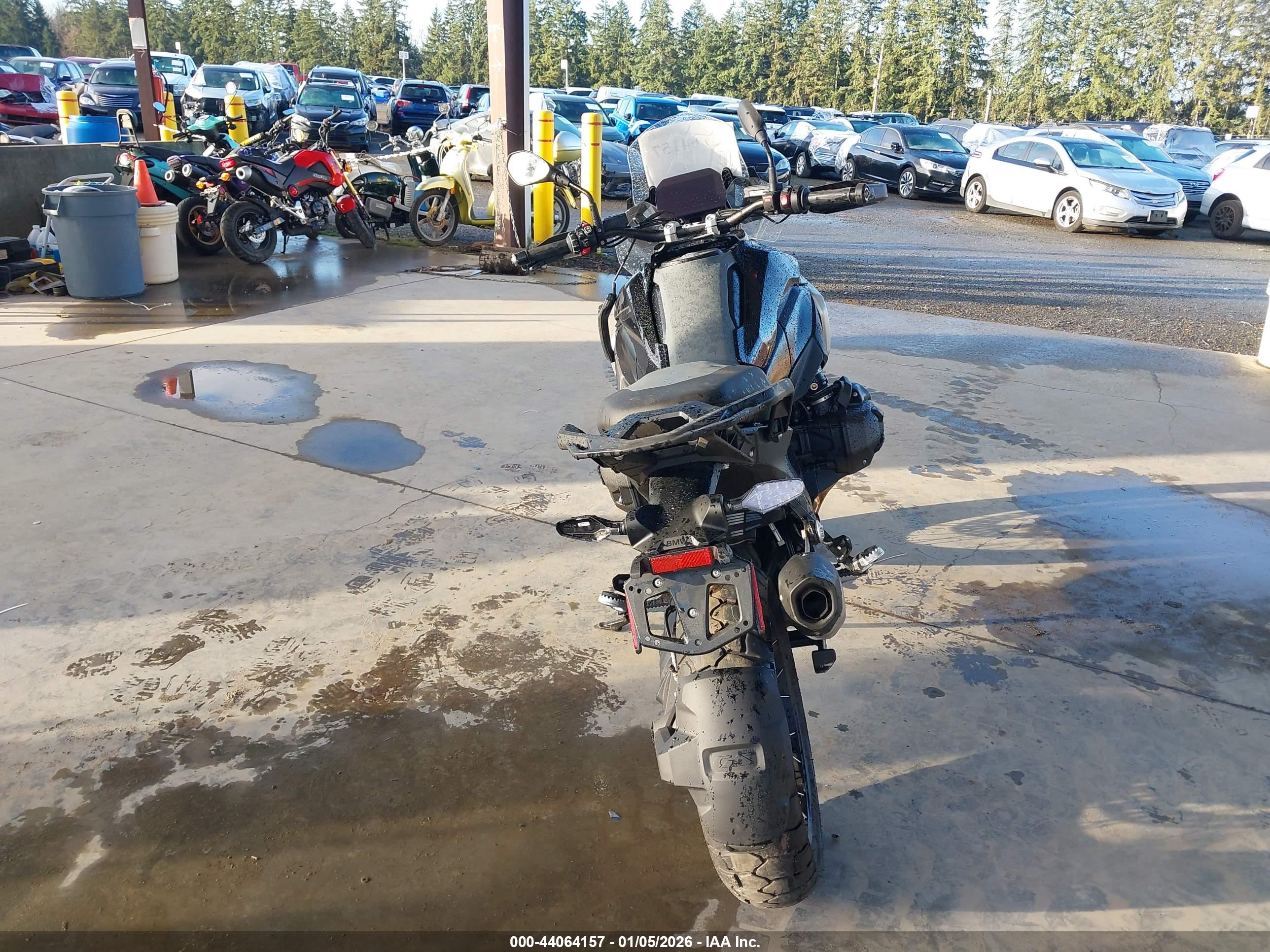 BMW R image 6
