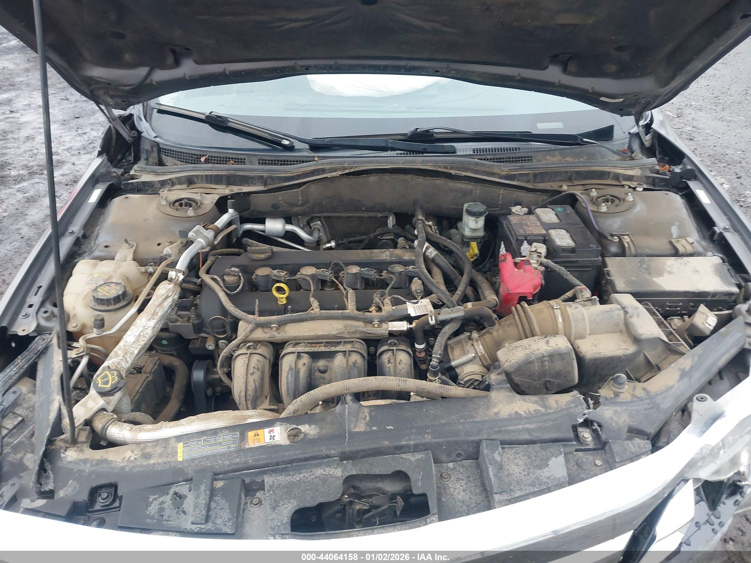 FORD FUSION image 10