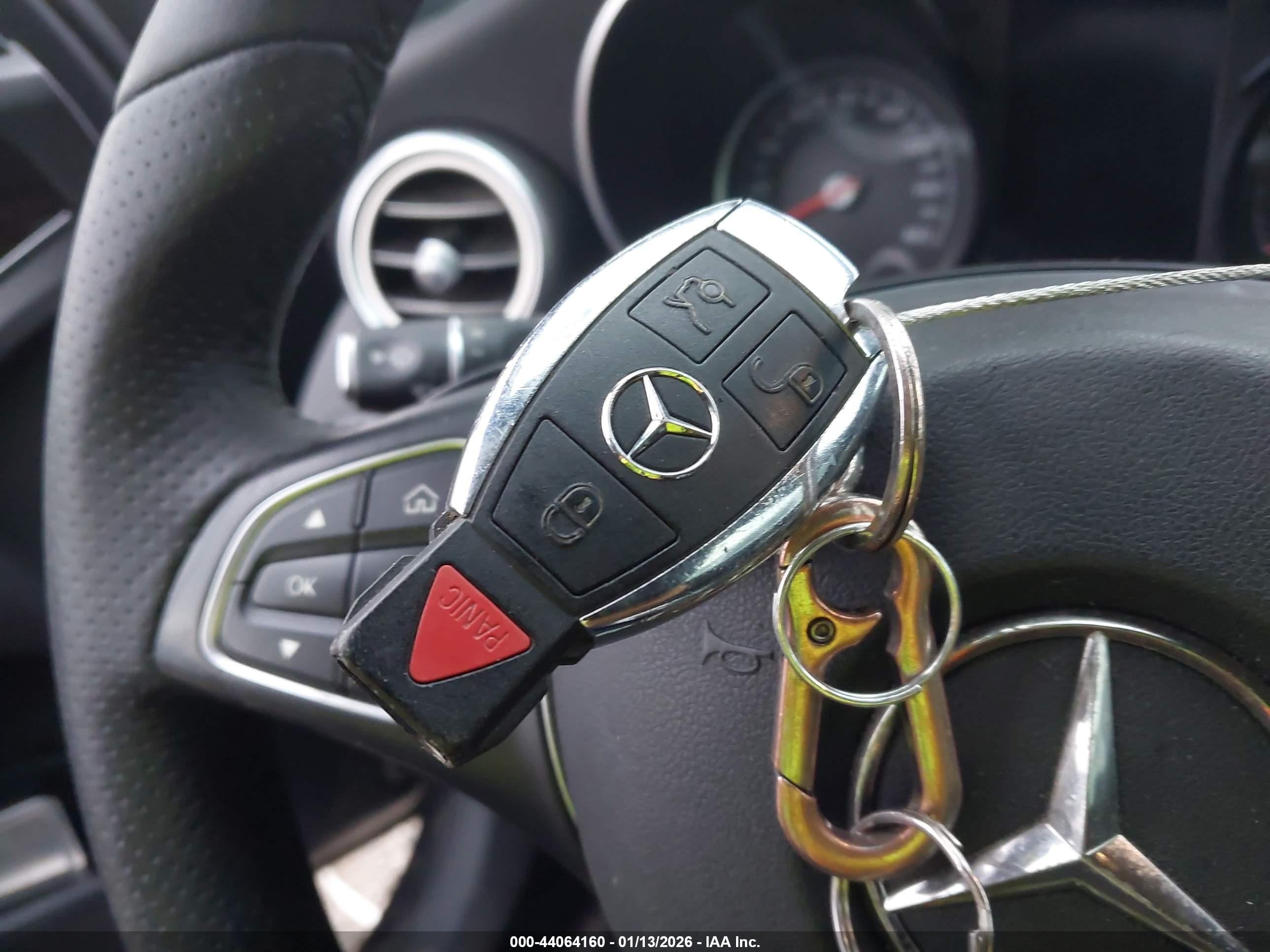 MERCEDES-BENZ C image 11
