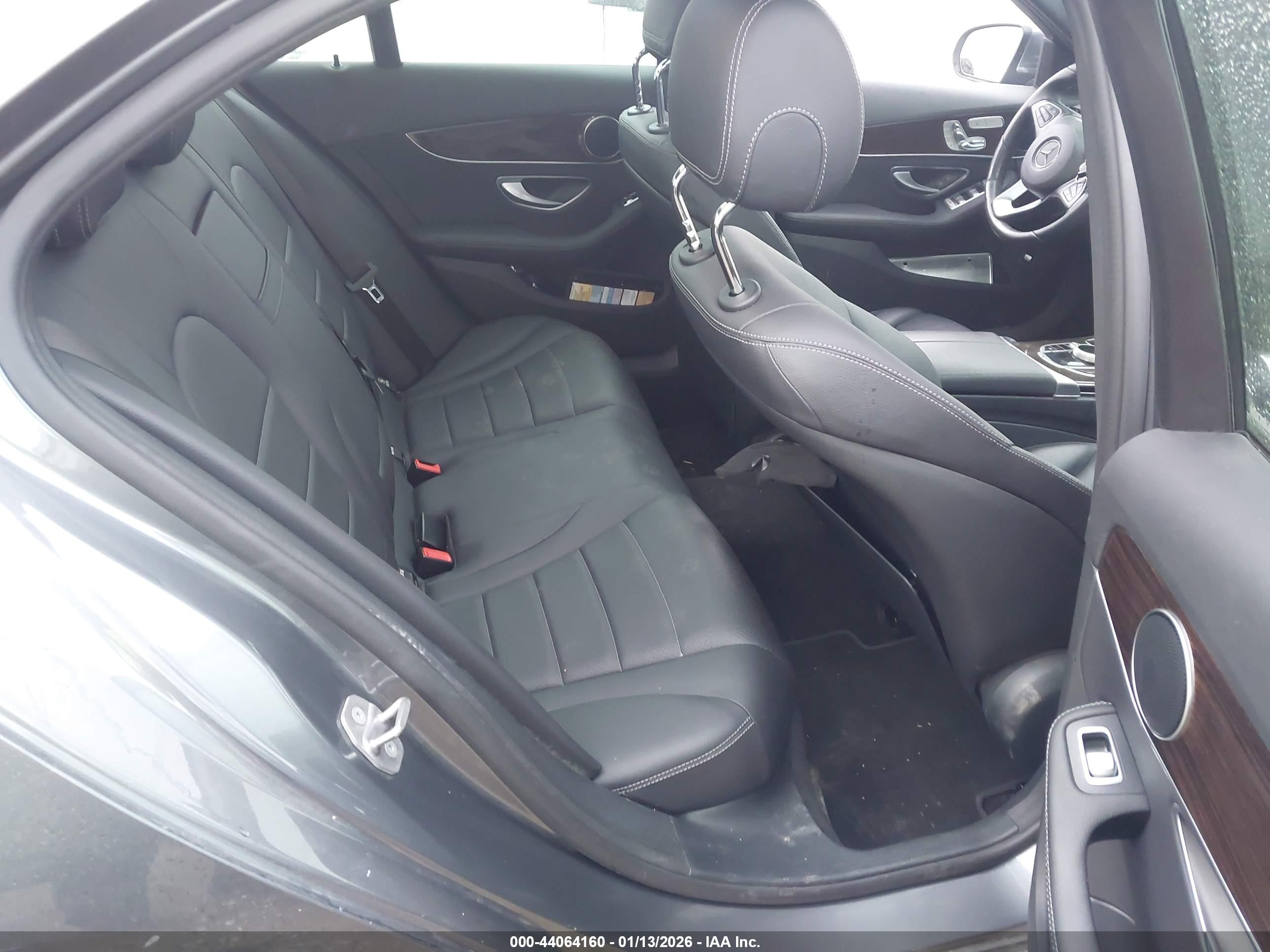 MERCEDES-BENZ C image 8