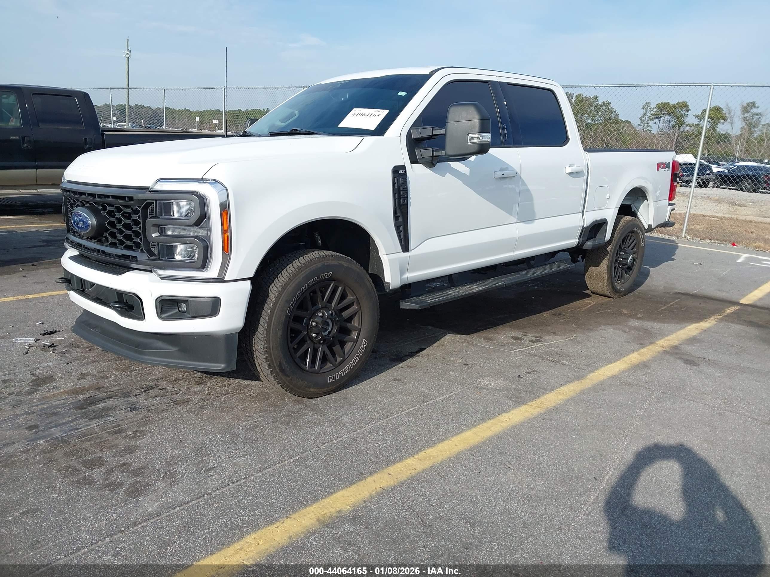 FORD F-250 image 2