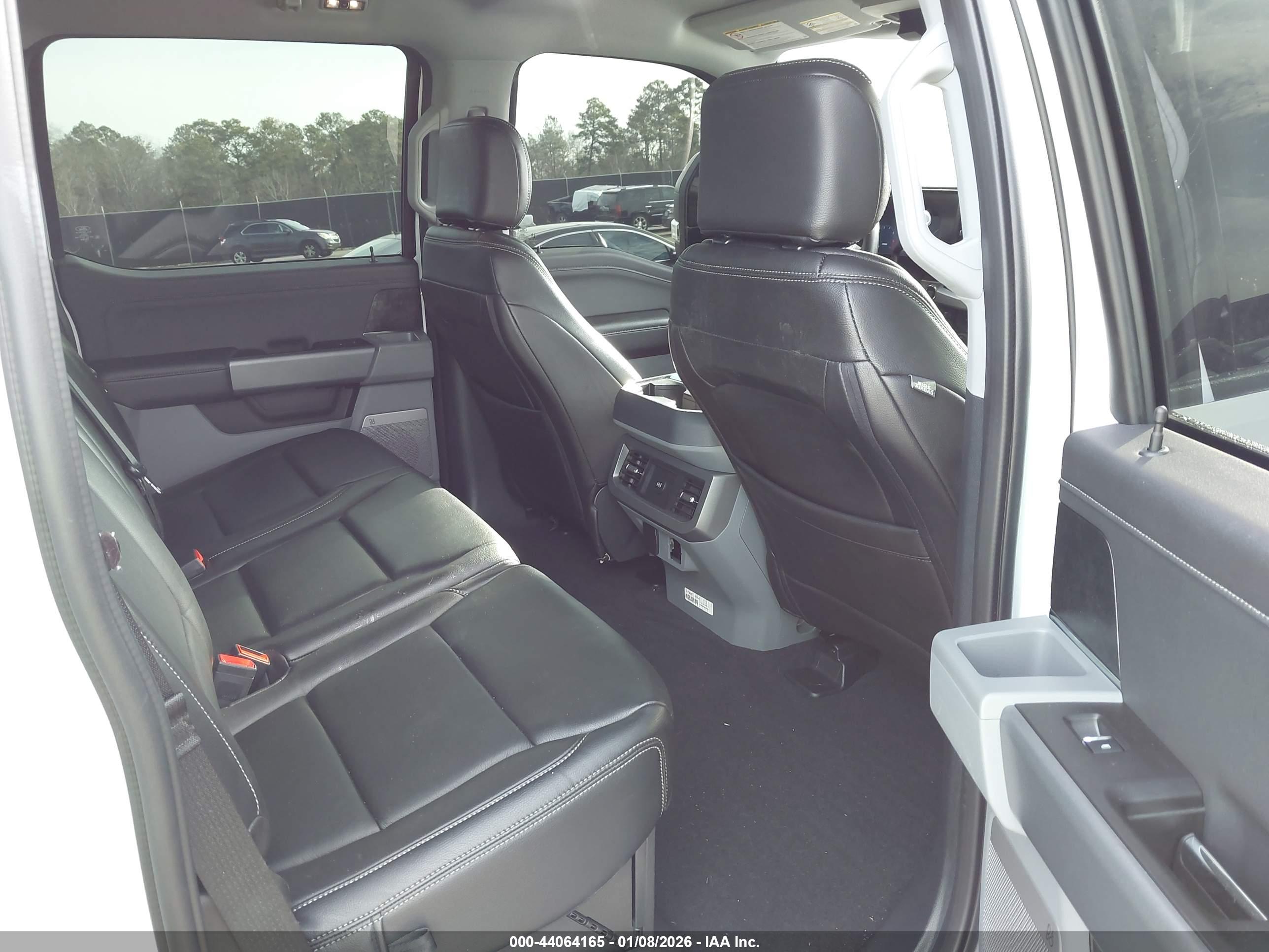 FORD F-250 image 8