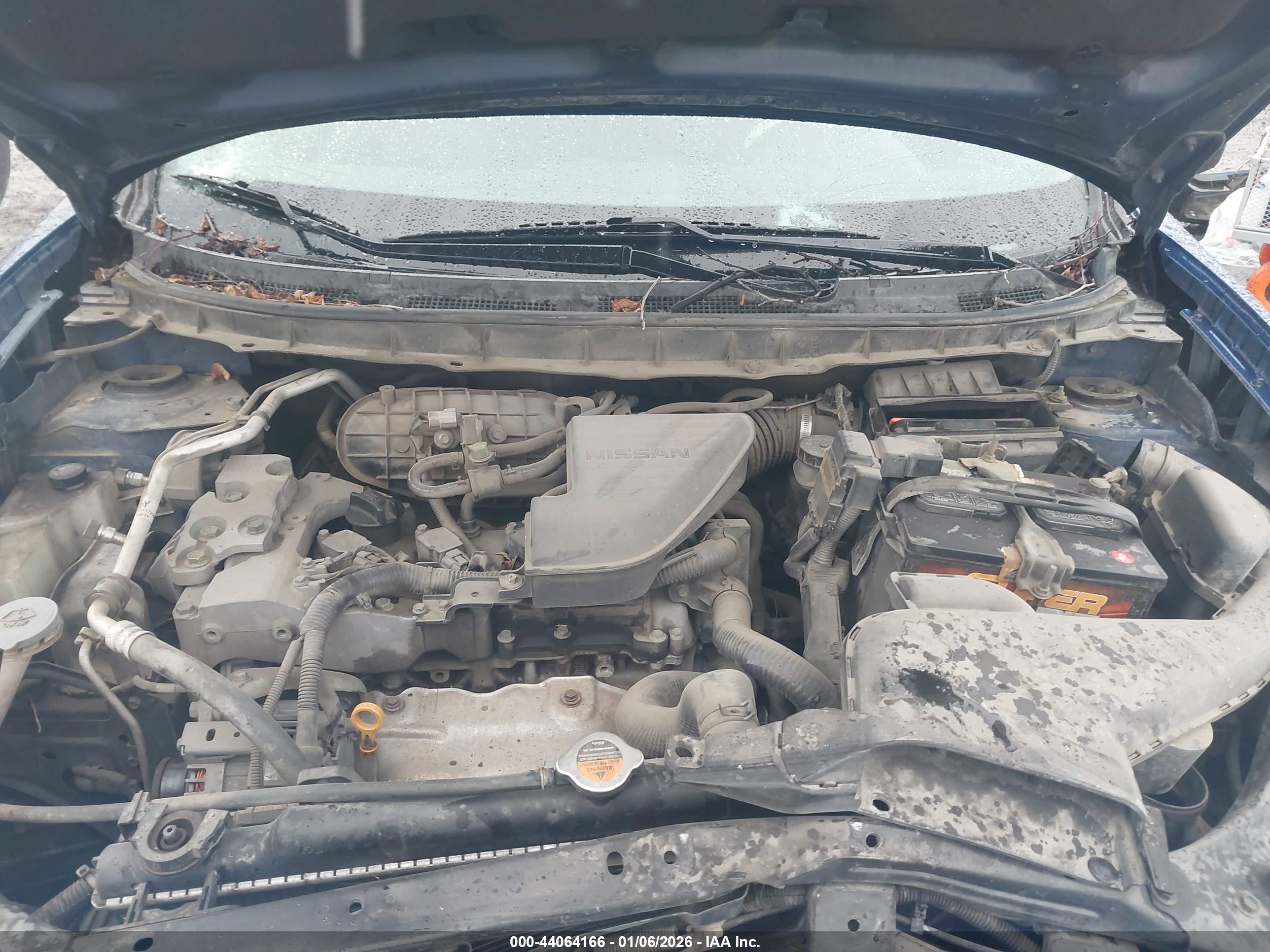 NISSAN ROGUE image 10