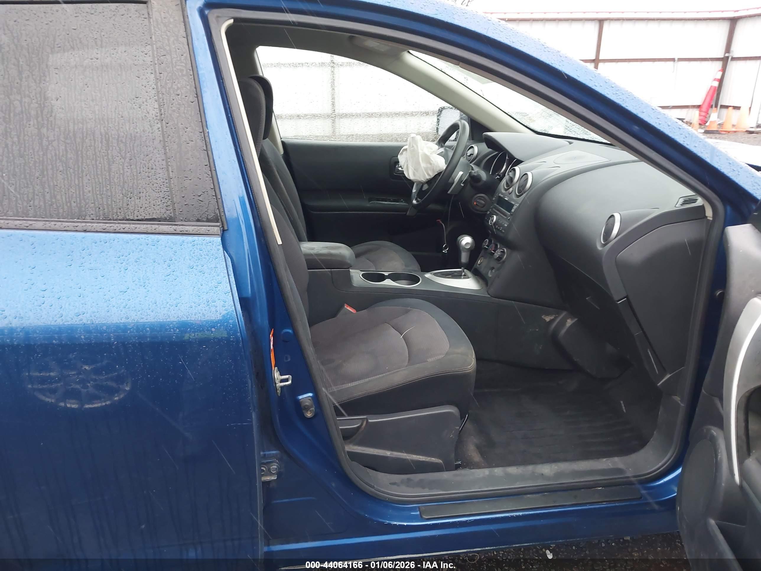 NISSAN ROGUE image 5