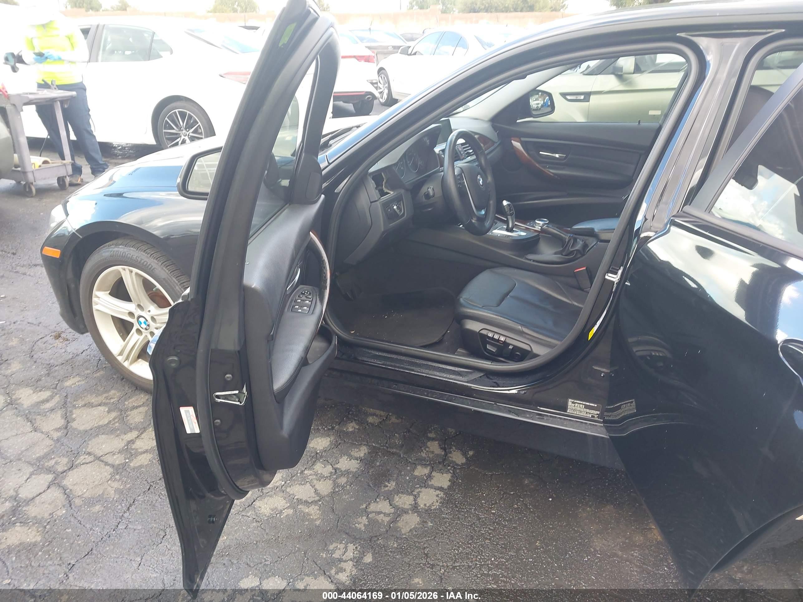 BMW 328I image 5