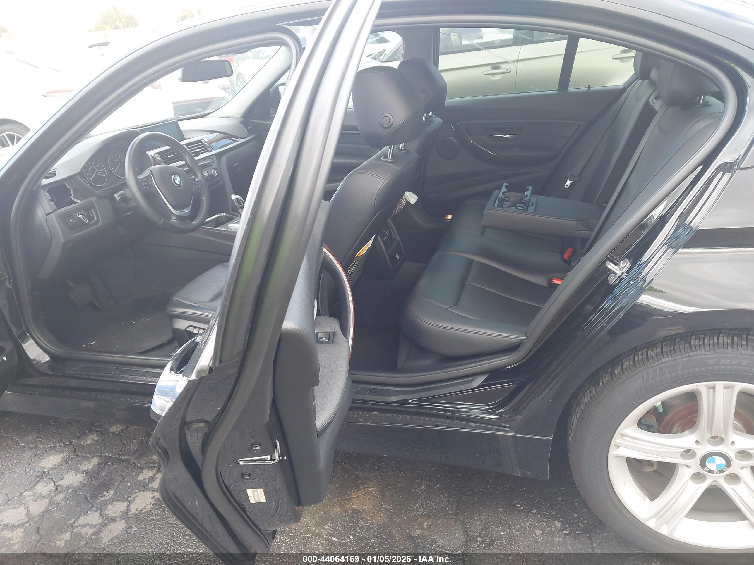BMW 328I image 8