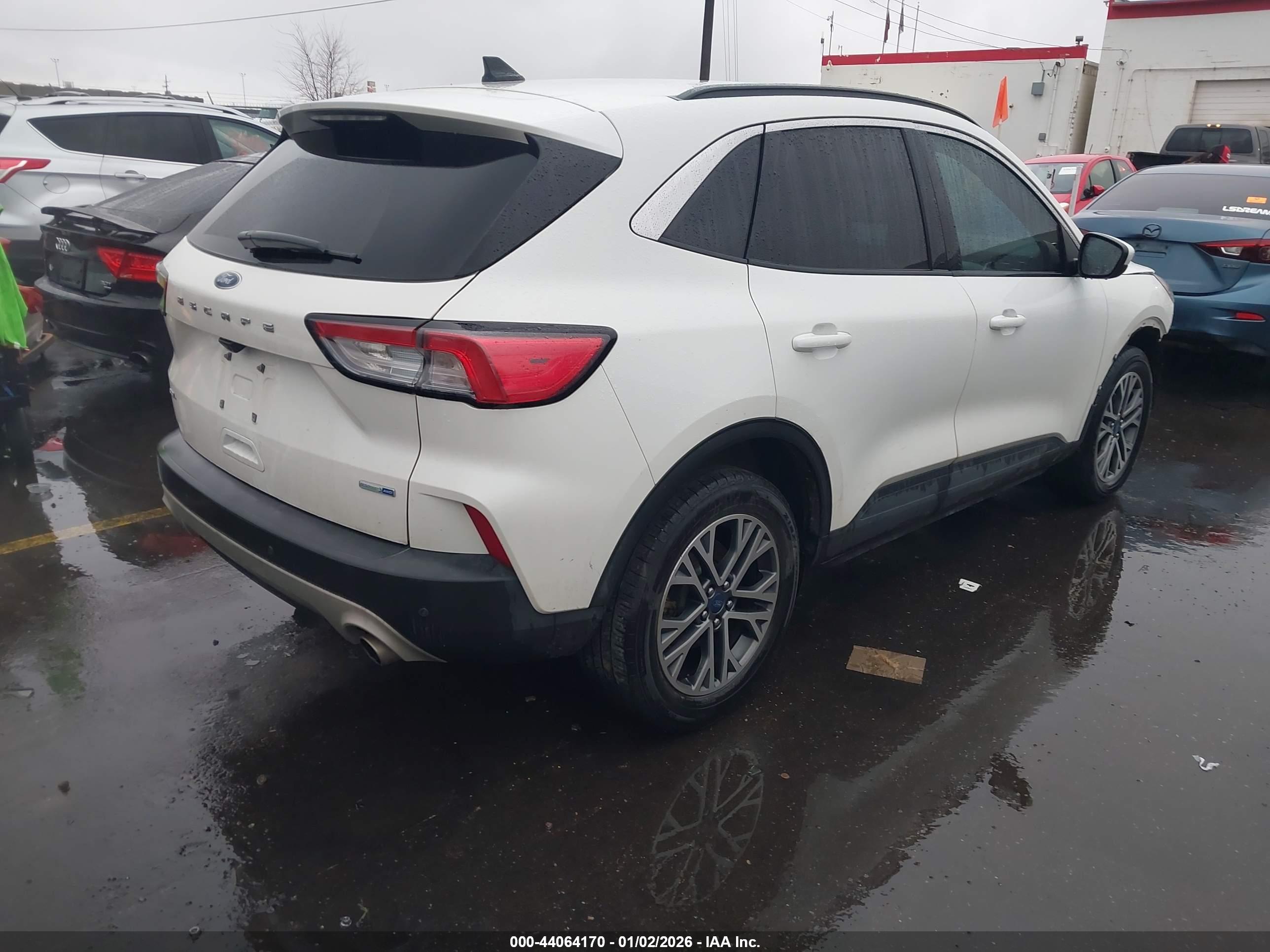 FORD ESCAPE image 4