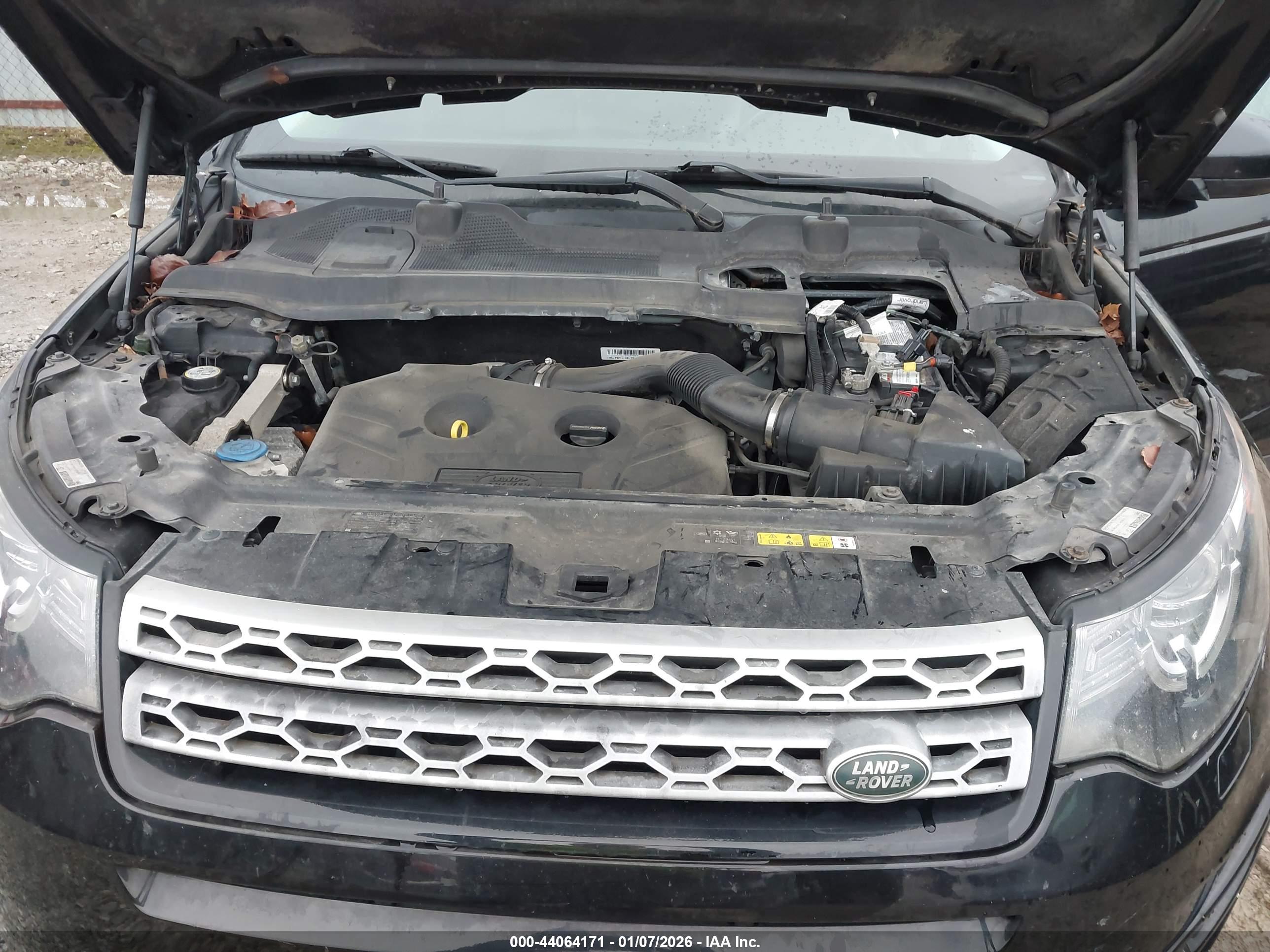 LAND ROVER image 10